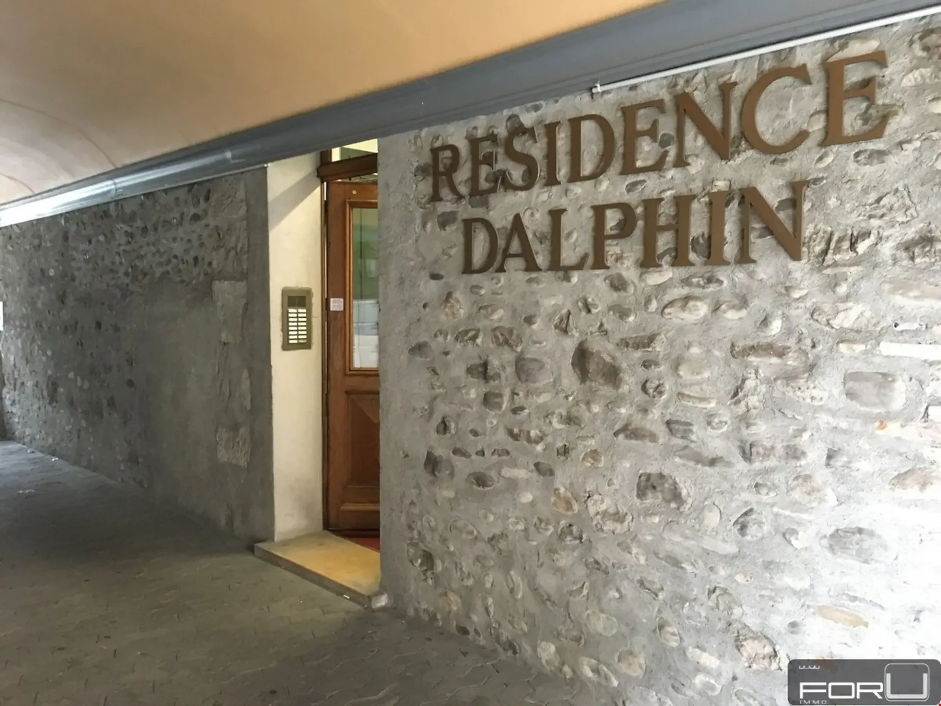 Verschiedene möblierte Apartments in einer Residenz in Carouge