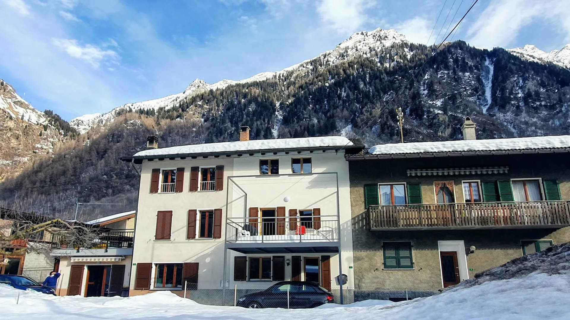 Blenio (Ort Olivone) - Verkaufen wir ein möbliertes Ferienhaus, 6 Räume