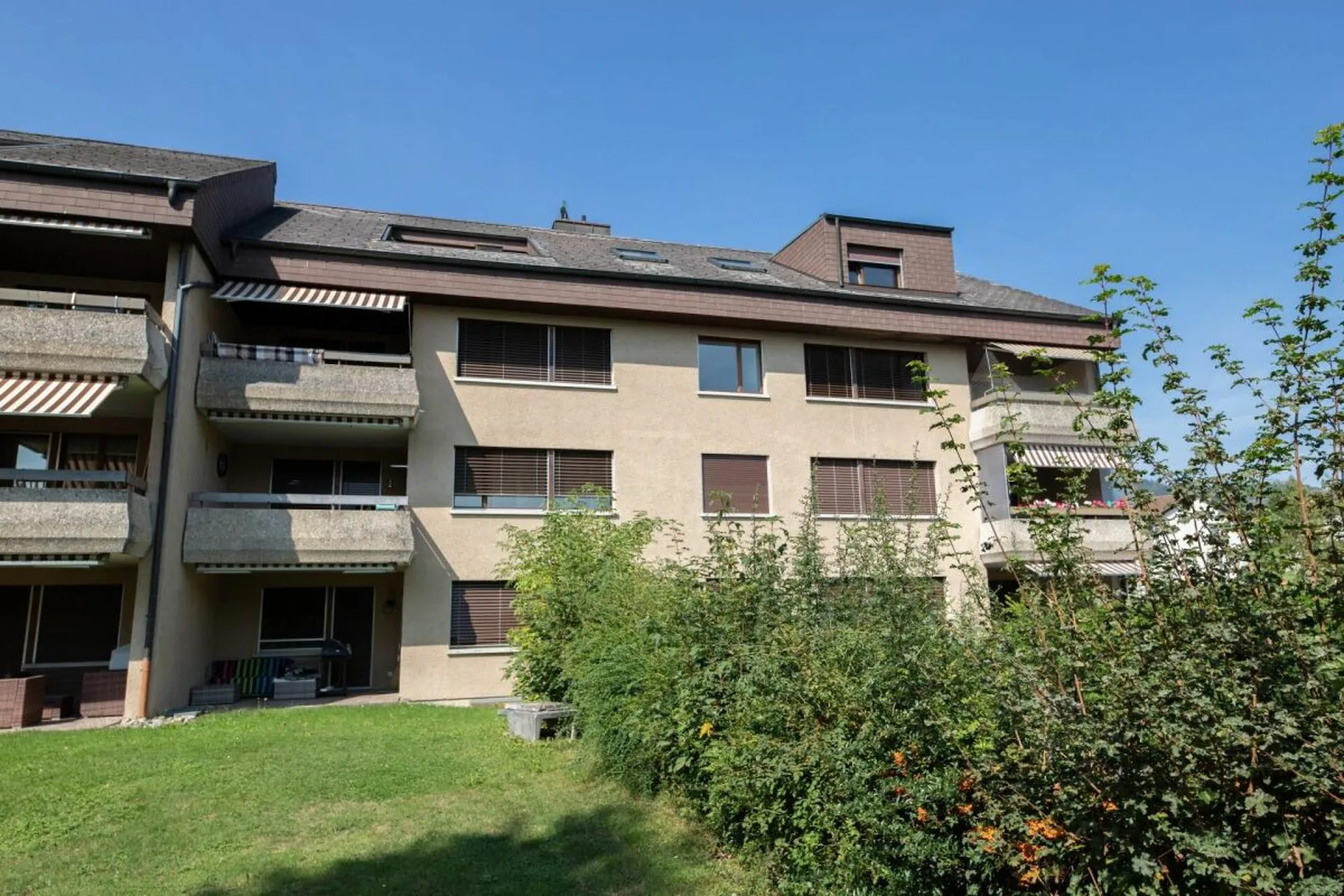 SCHÖNE Wohnung an guter Lage