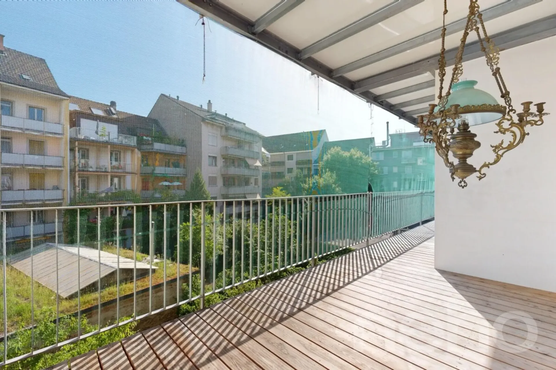 Stylisches Loft-Wohngefühl mit zwei Balkonen in Basel