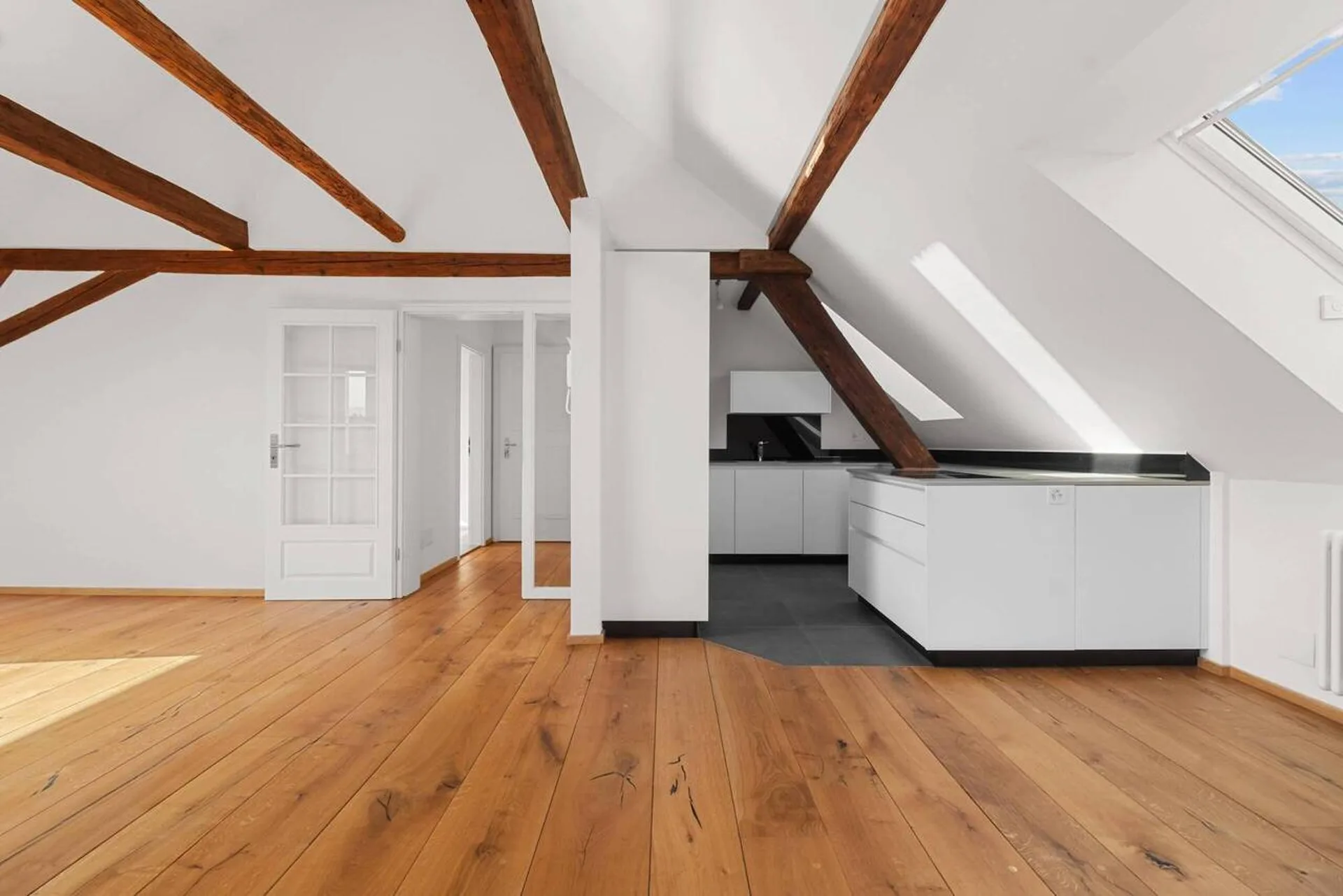 Multi-story attic apartment with balcony and fantastic views!
