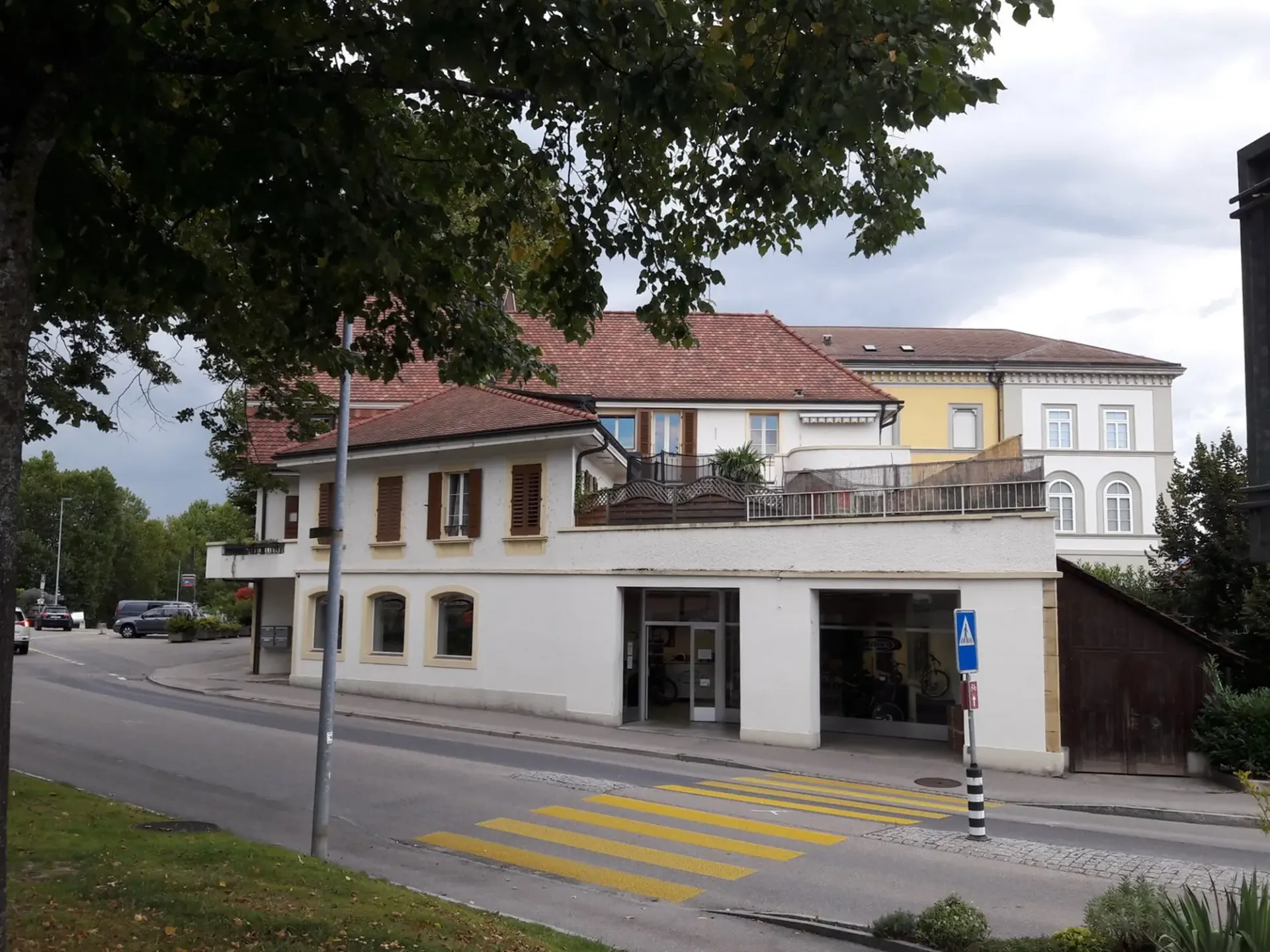 Charmante 4.5-Zimmer-Wohnung im Altbau mit Balkon