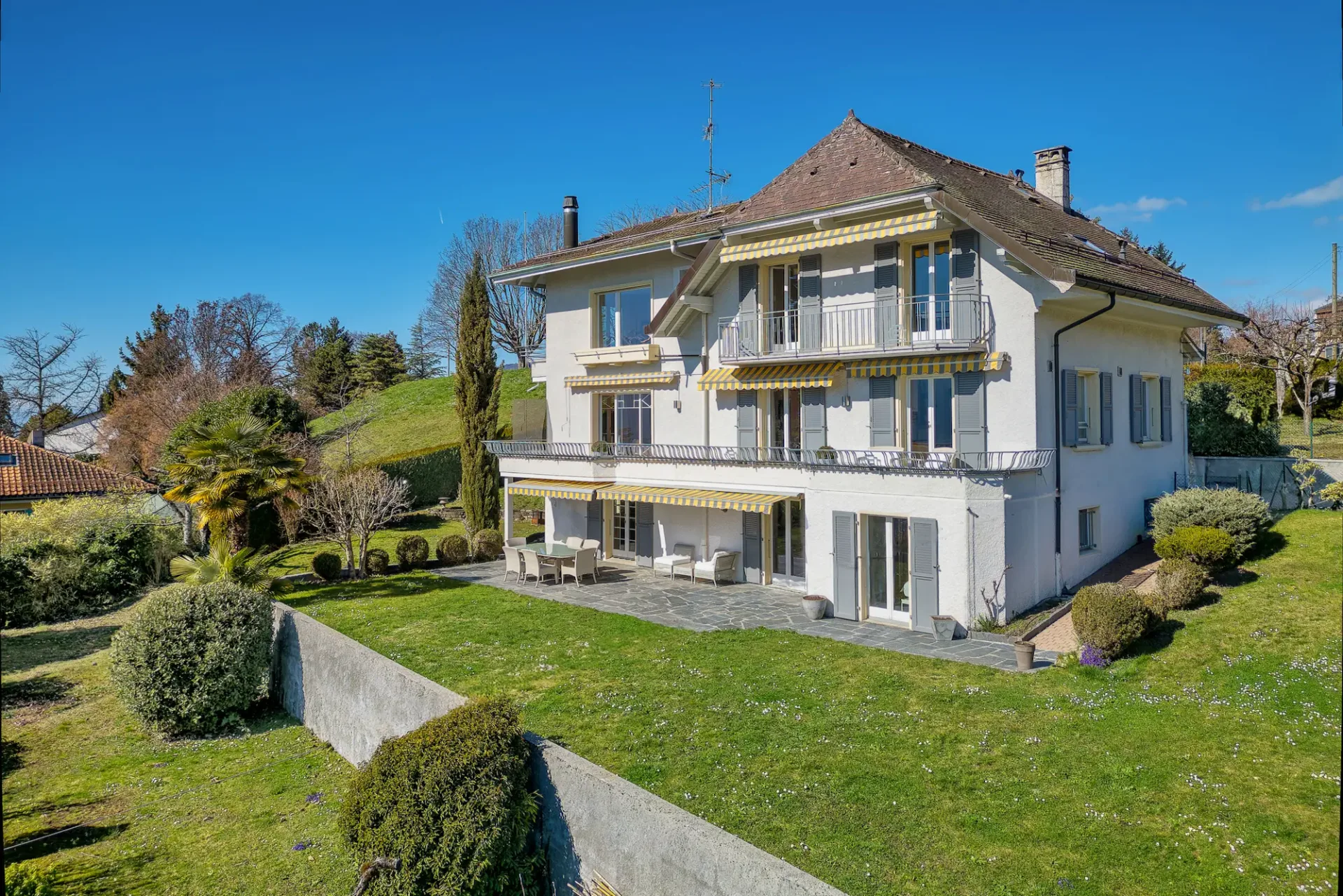 BLONAY - BEZAUBERNDES ANWSEN MIT PANORAMABLICK