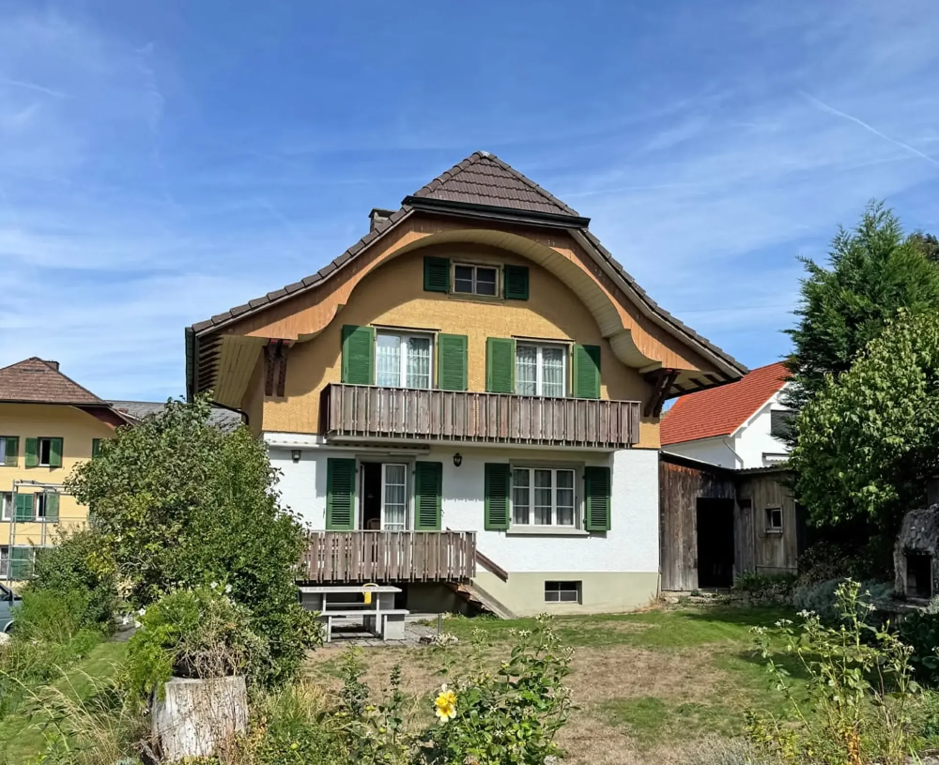 ...urig schön mit grossem Grundstück - tolles Familienhaus...