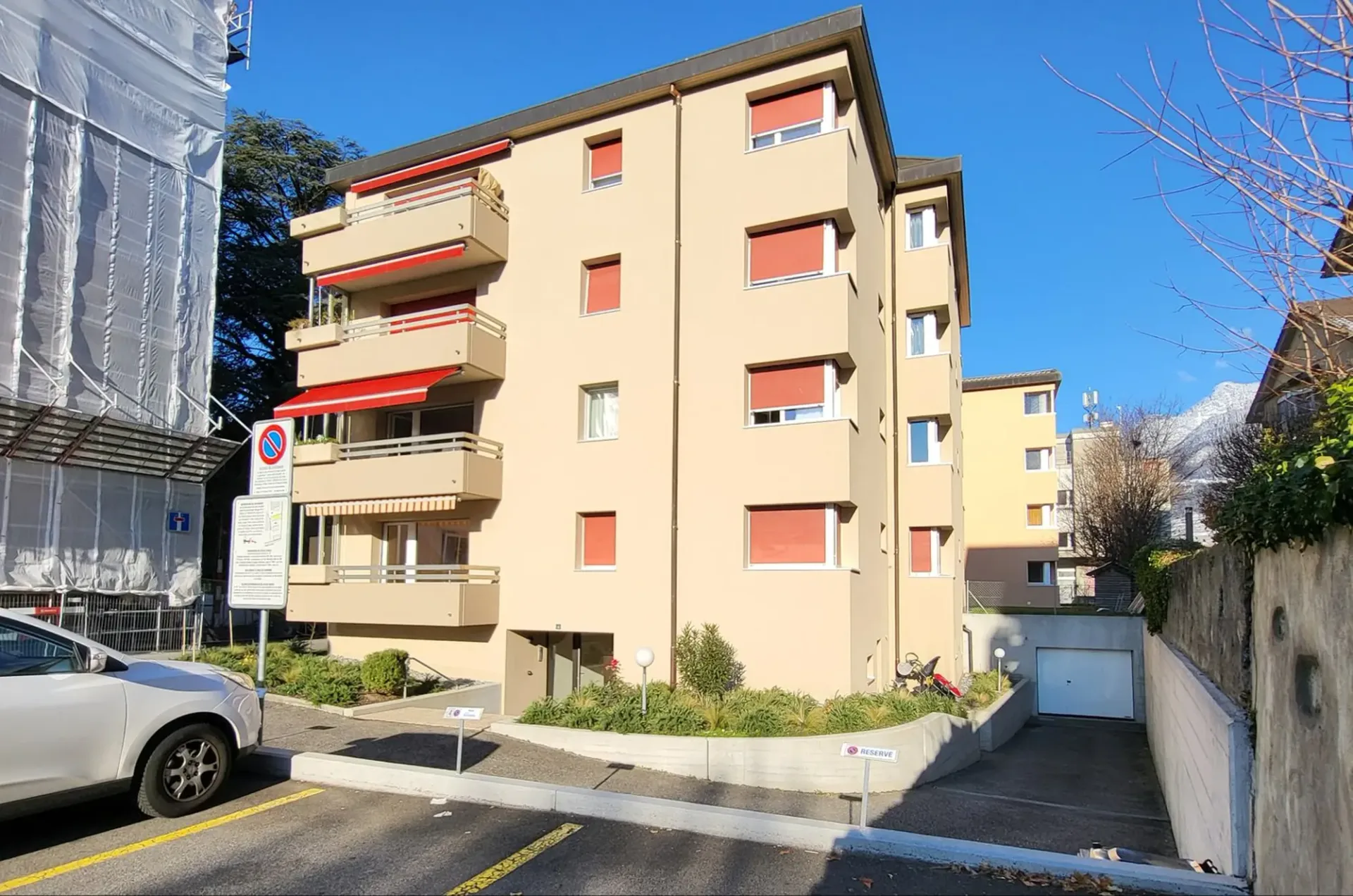 Wohnung mit 3 Zimmern renoviert