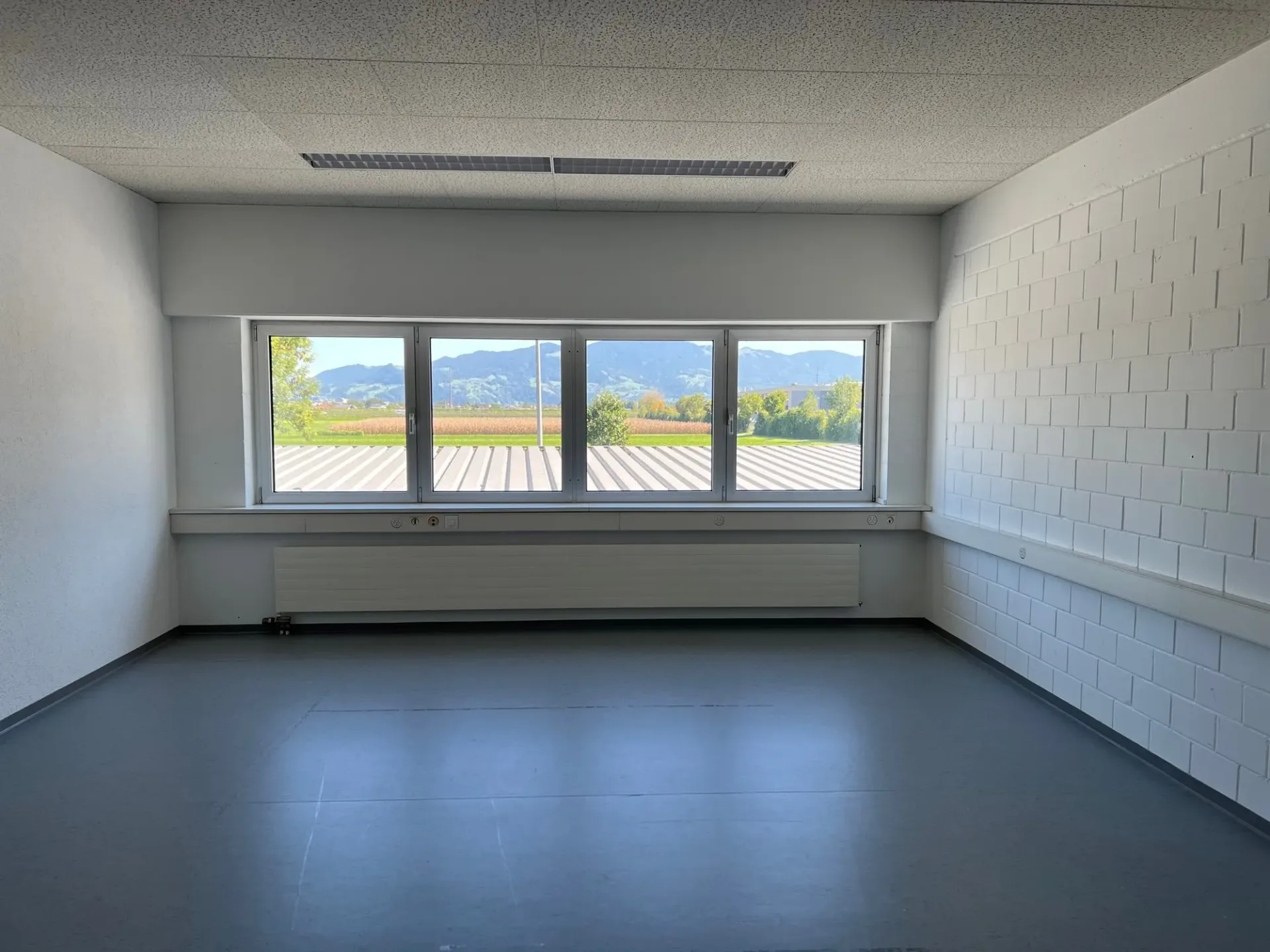 Office 60m2 with two separate rooms