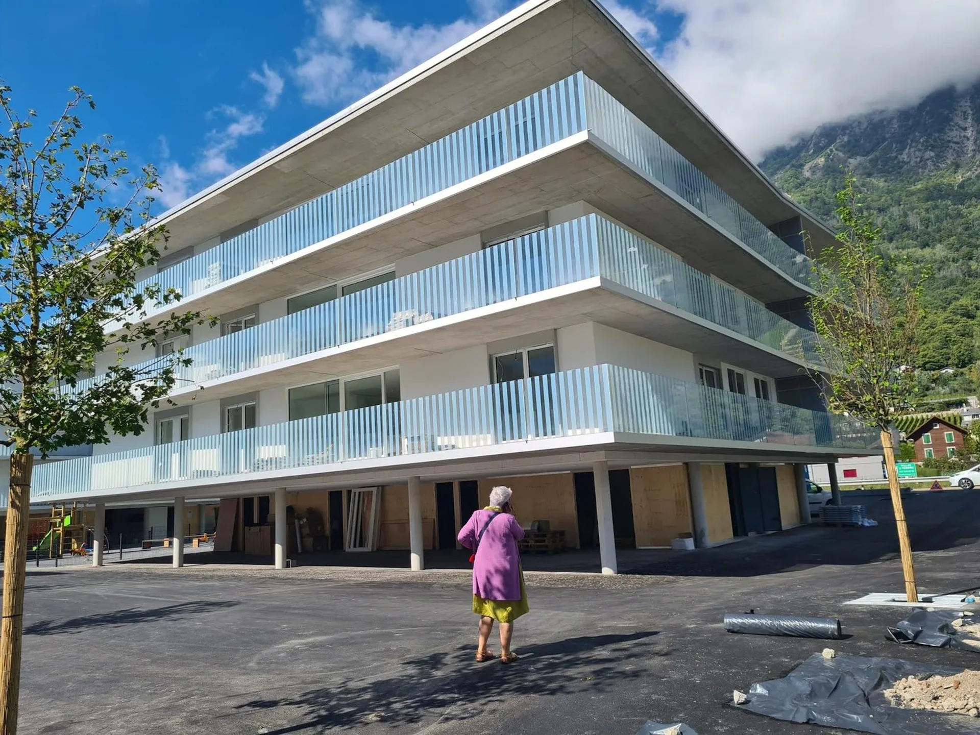 Appartement moderne de 2,5 pièces avec balcon et vue sur les montagnes à Fully