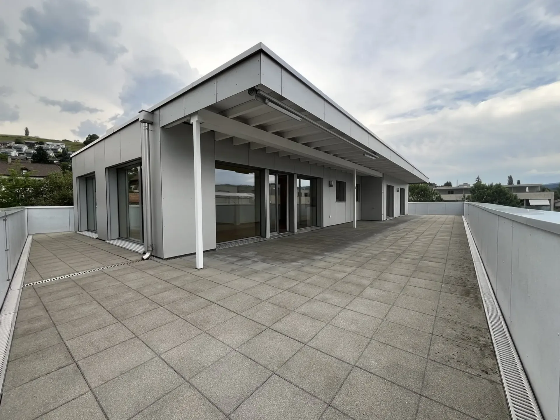 Moderne 5.5-Zimmer-Attika-Wohnung in Grosshöchstetten zu vermieten