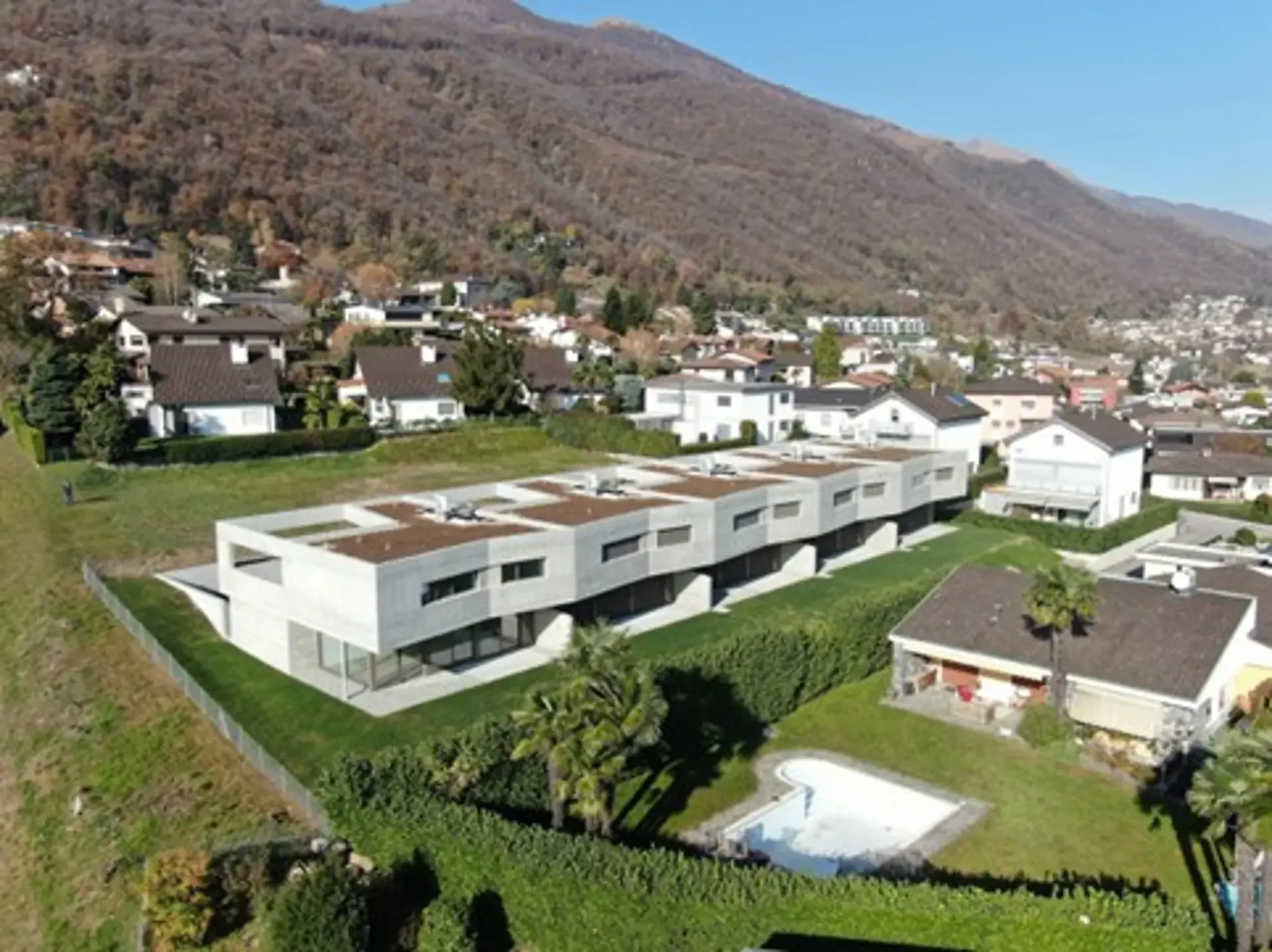 Großes Haus in ruhiger Lage in Gravesano