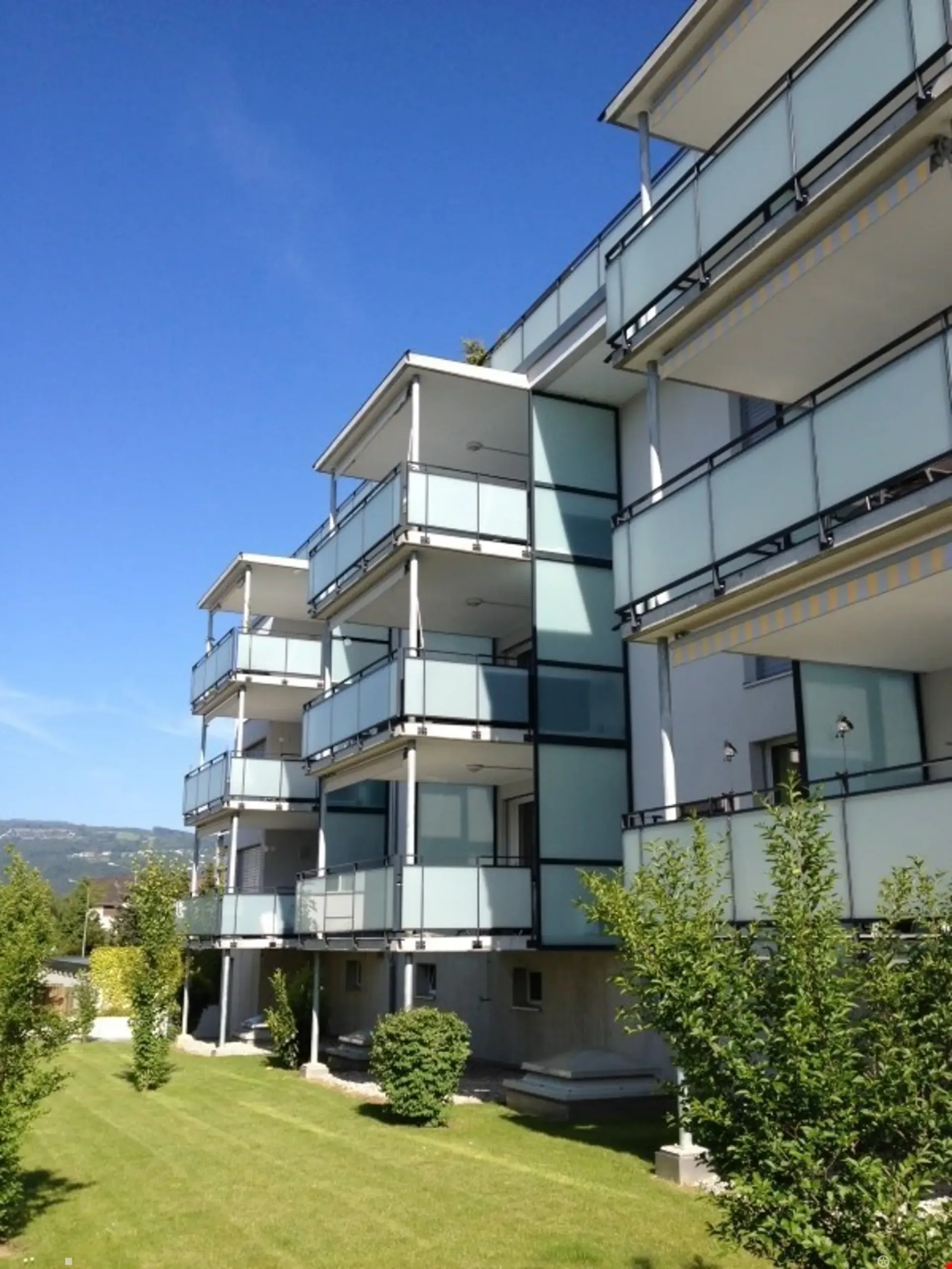 Moderne 3.5-Zimmerwohnung mit Balkon