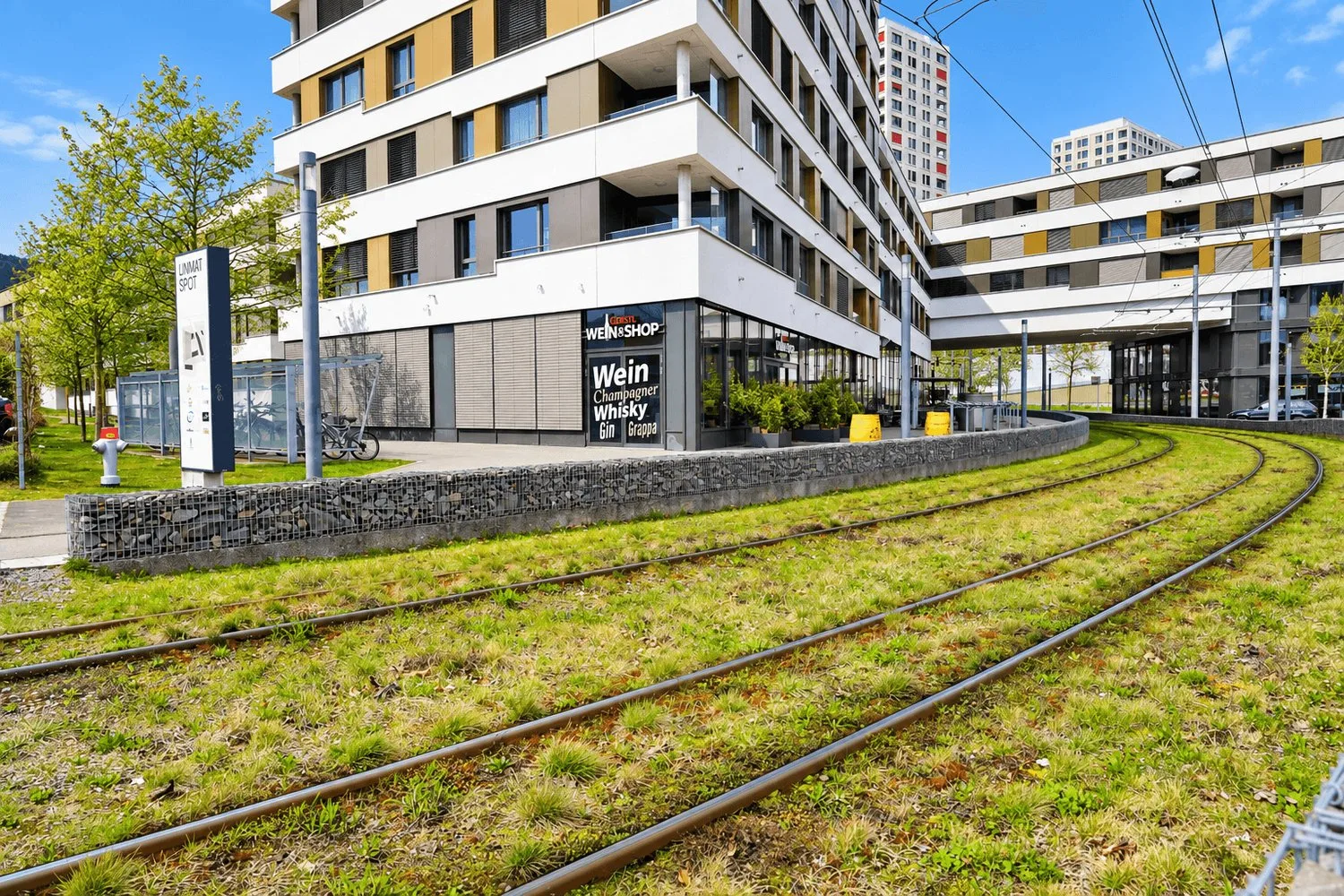 394 m² de surface de vente moderne à un emplacement très fréquenté à Spreitenbach