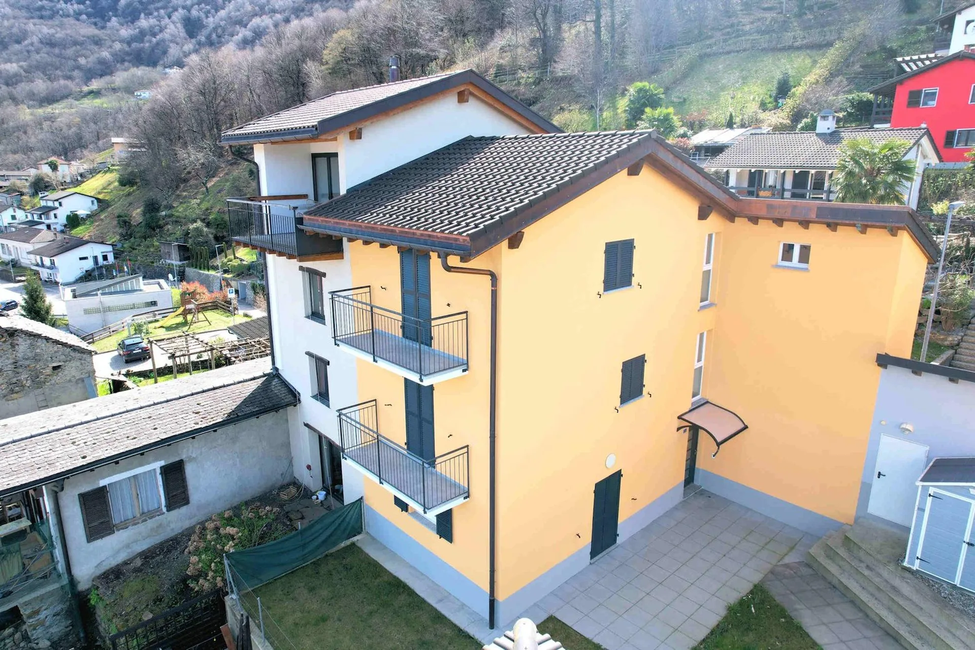 Spaziosa villetta completamente rinnovata a soli 15 minuti da Bellinzona