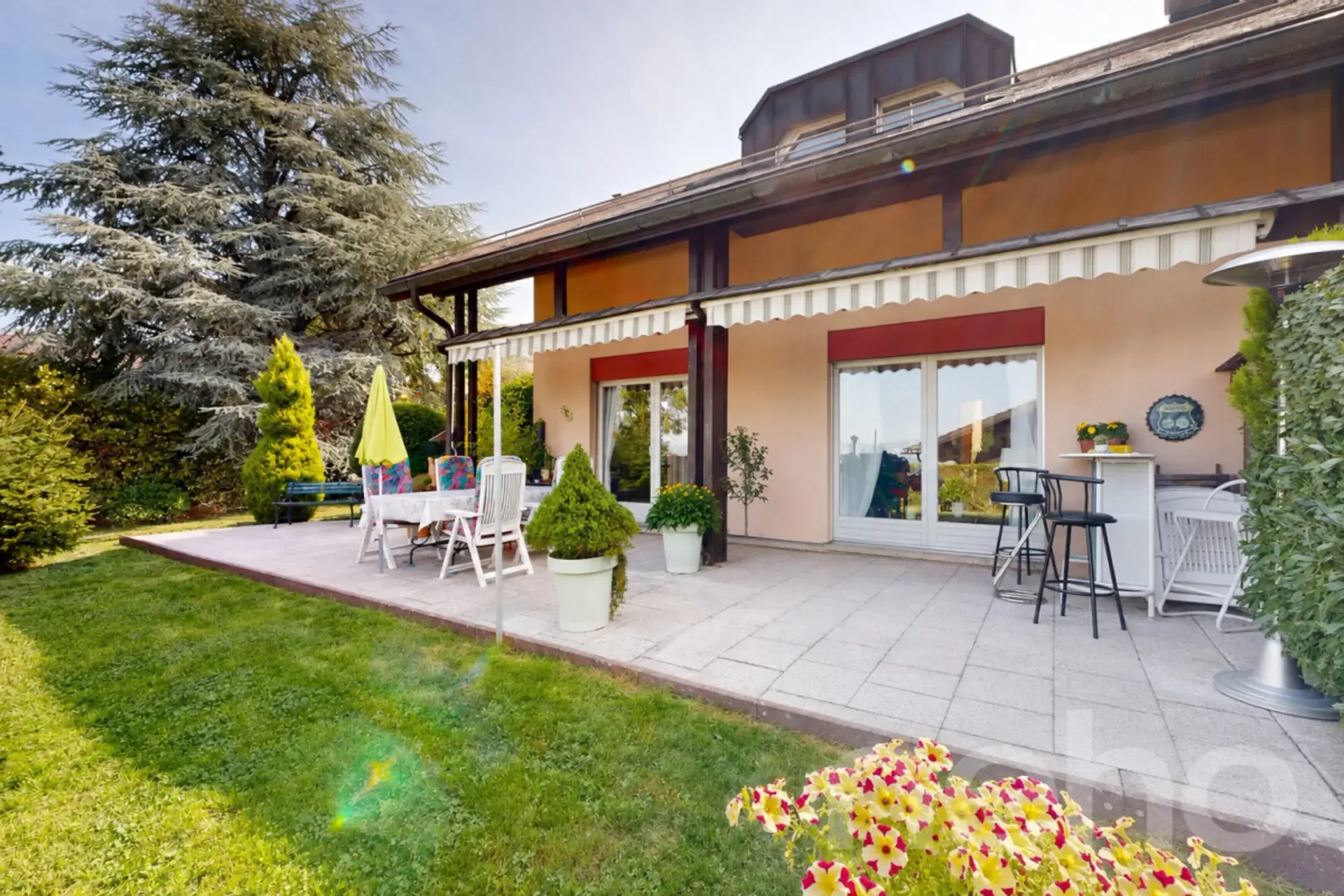 Charmante maison avec grand jardin arboré, et vue sur le Jura!
