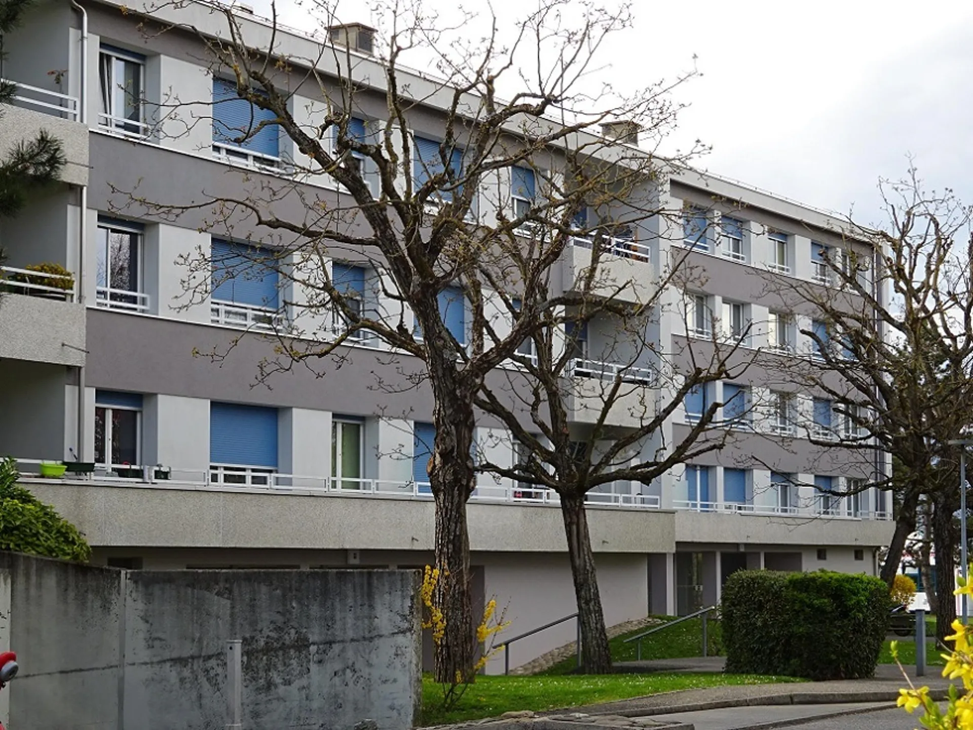 BERNEX - großes Apartment mit Balkon