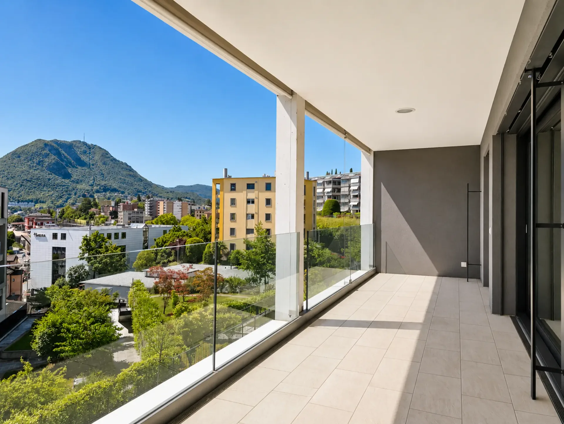 Massagno: Moderno e raffinato appartamento 3.5 locali in esclusiva residenza con area wellness