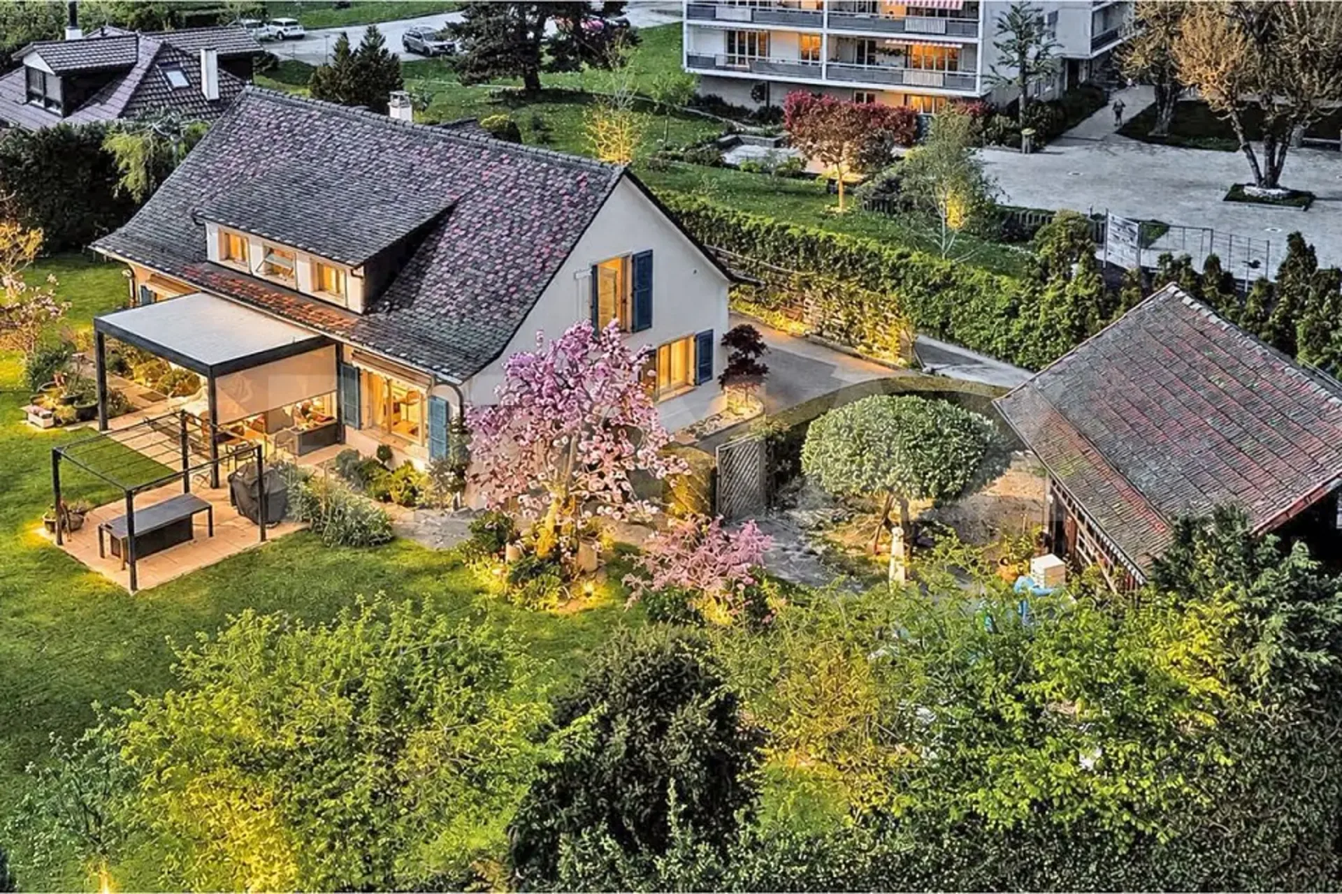 Maison familiale offrant un grand potentiel de construction à Epalinges
