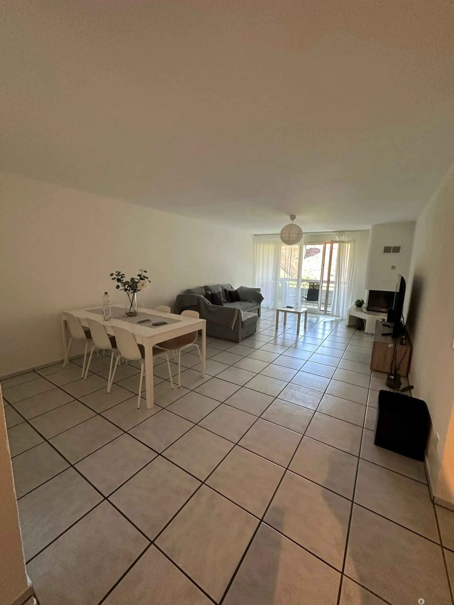 Charmante 3.5-Zimmer-Wohnung mit Balkon in Biel