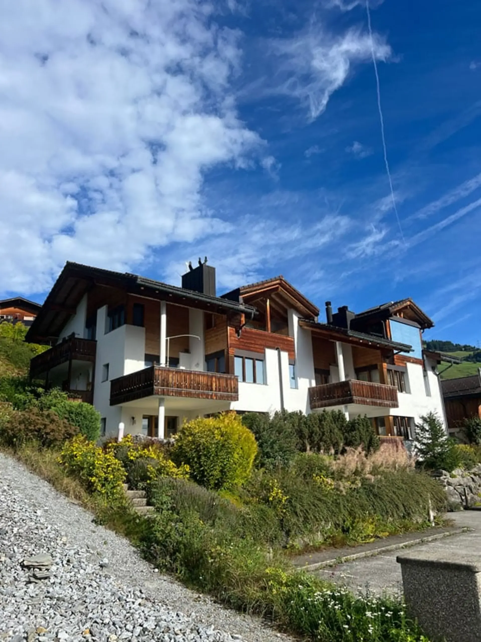 Die wohlfühl Wohnung in Waltensburg in unmittelbarer Nähe zum Skigebiet Breil/Brigels