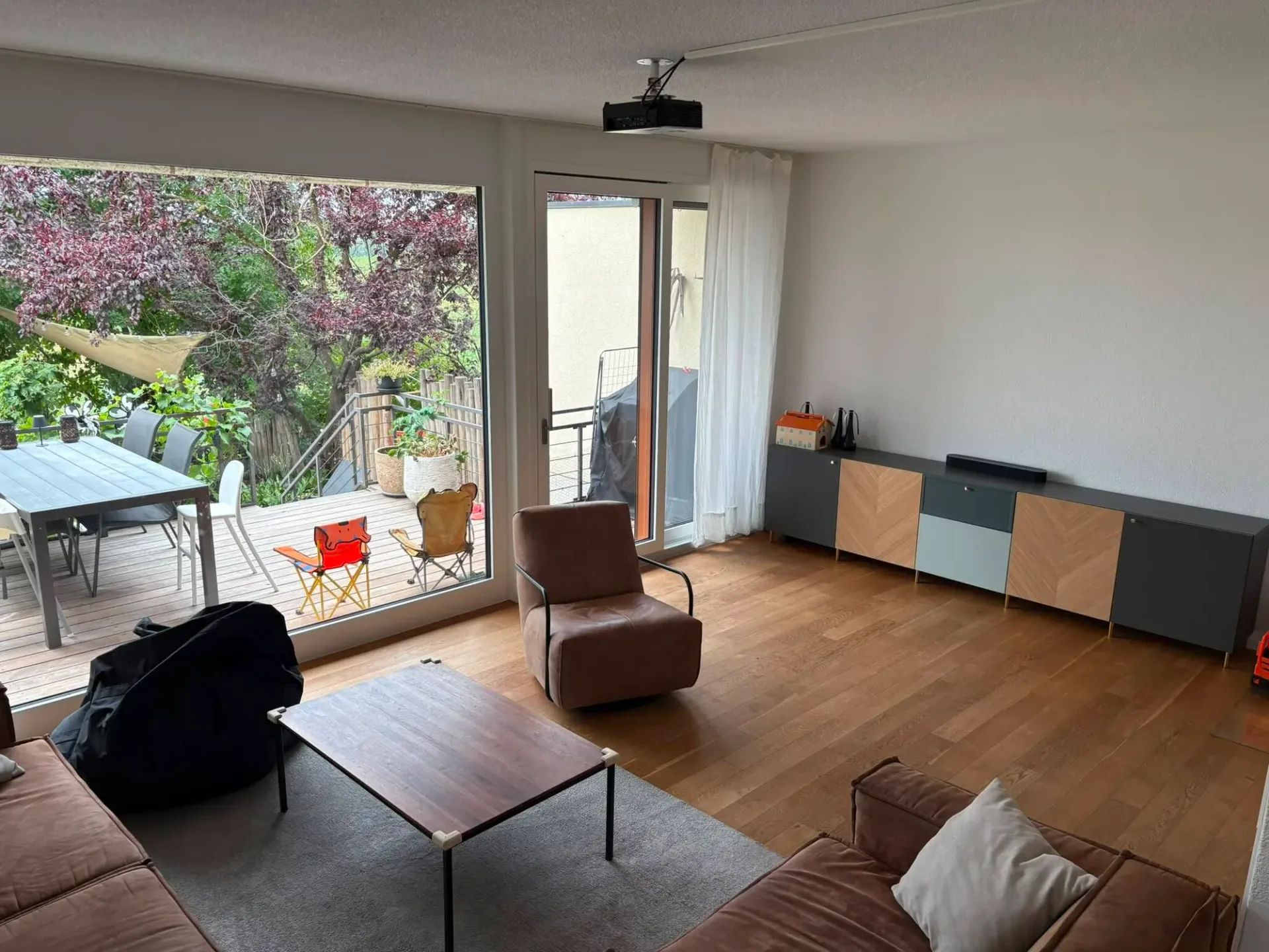 6½ ZIMMER-HAUS IN MEIKIRCH (BE), MÖBLIERT, TEMPORÄR