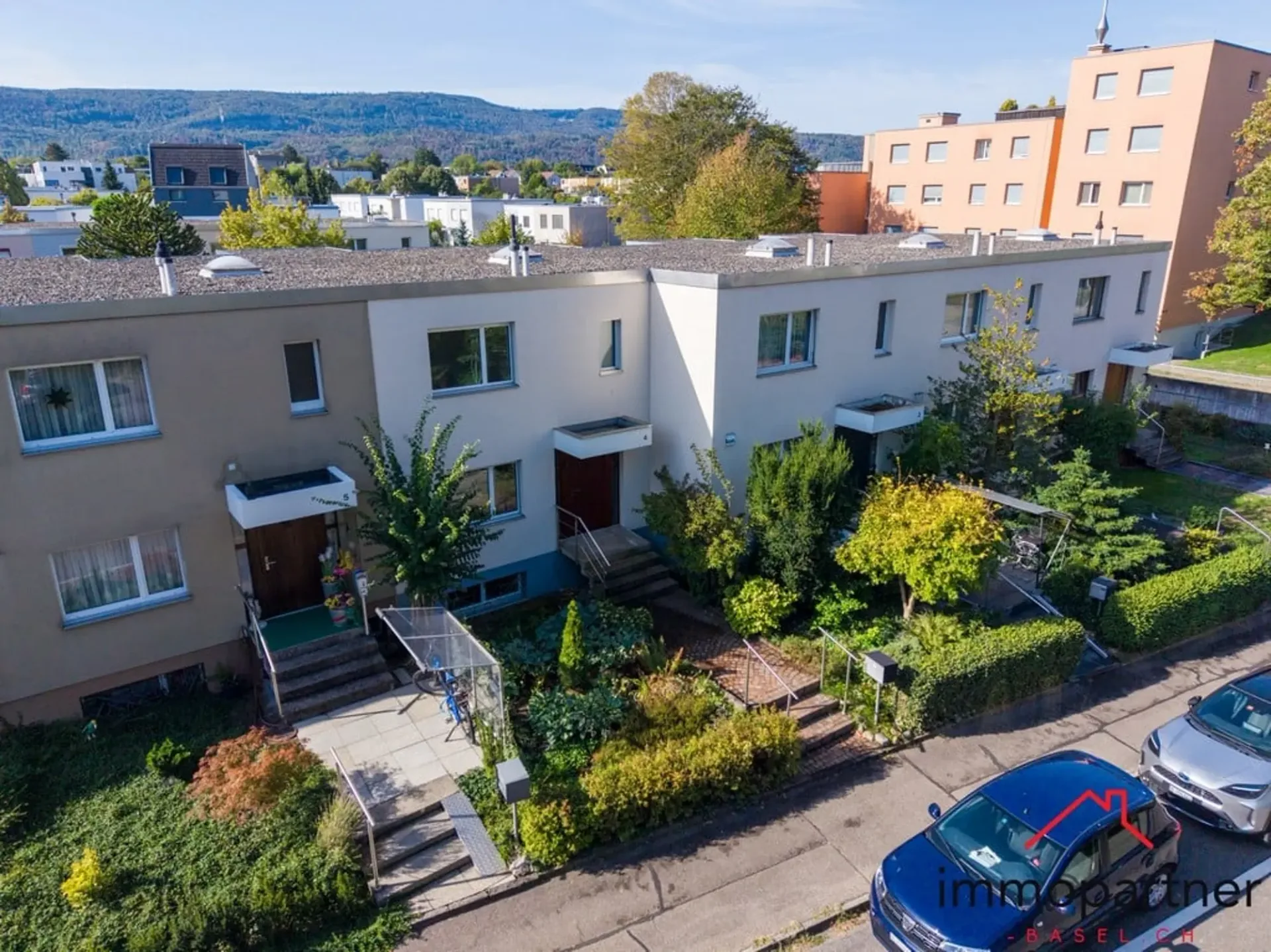 Charmantes 4.5-Zimmer-Reihenhaus in Therwil
