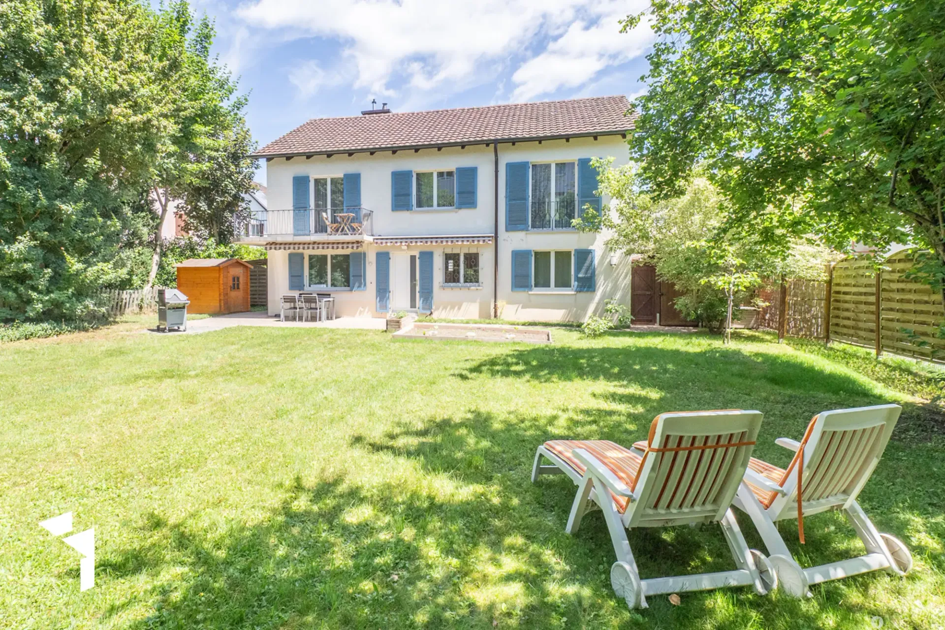 Fehr Immobilien - 5.5-Zimmer-EFH im beliebten Mühlefeld-Quartier