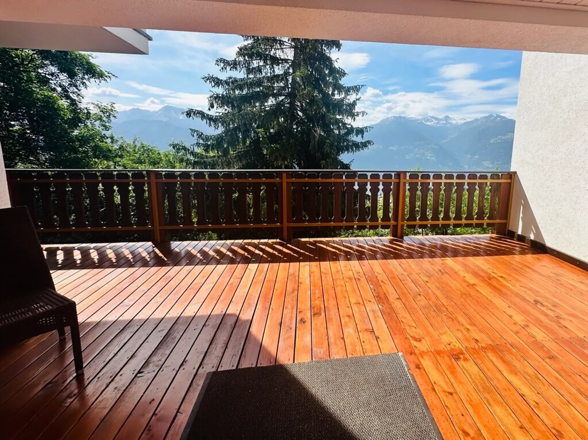3,5 Zimmer ungewöhnlich zwei Schritte vom Zentrum von Montana
