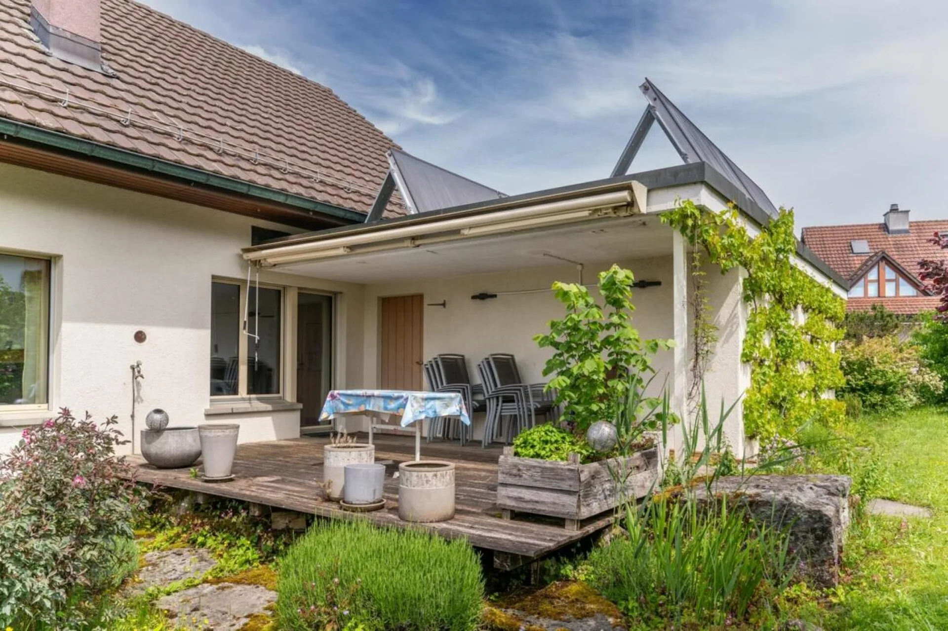 Familienparadies mit grossem Garten