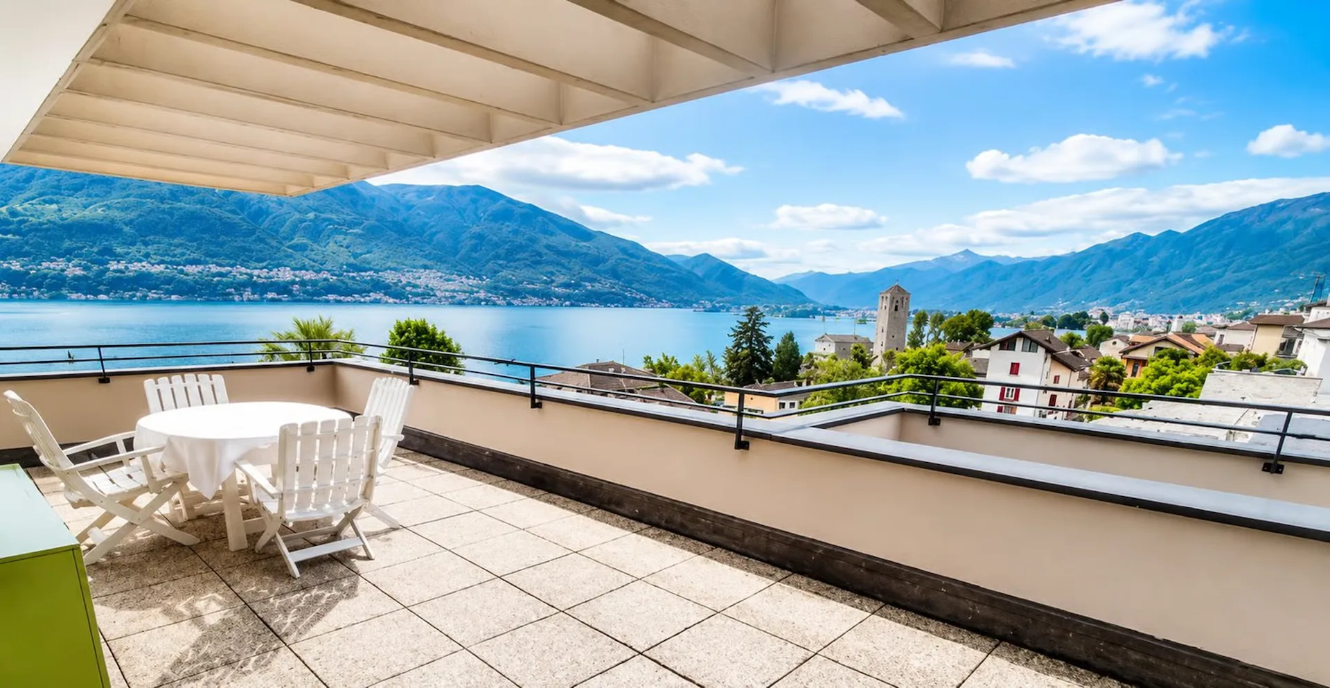 Exklusives Penthouse mit Panoramaterrasse und 180°-Seeblick