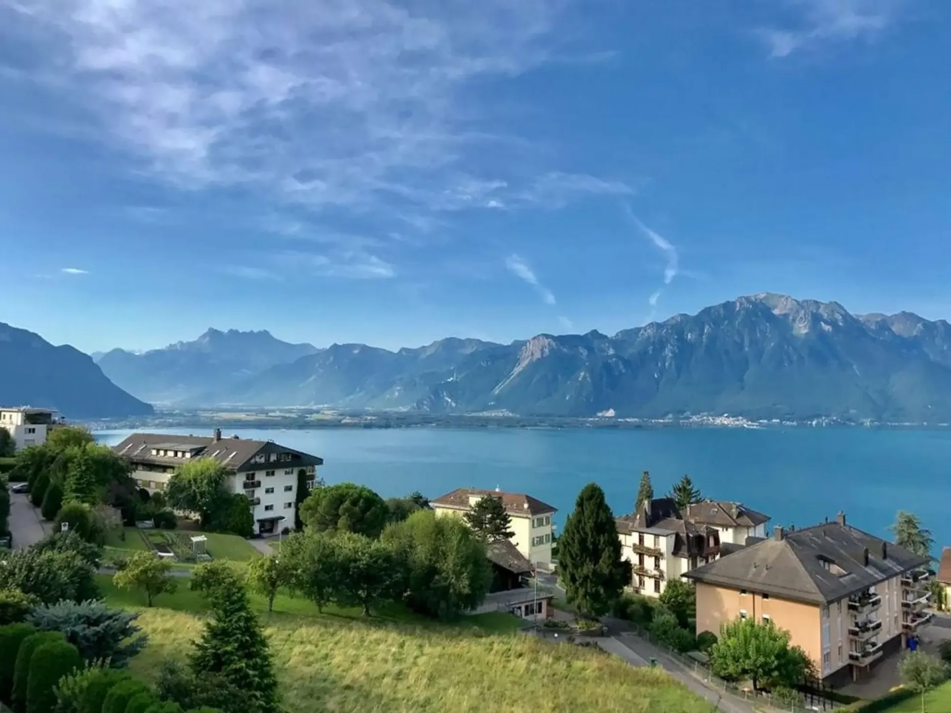 Logement de 2 pièces avec magnifique vue sur le lac !