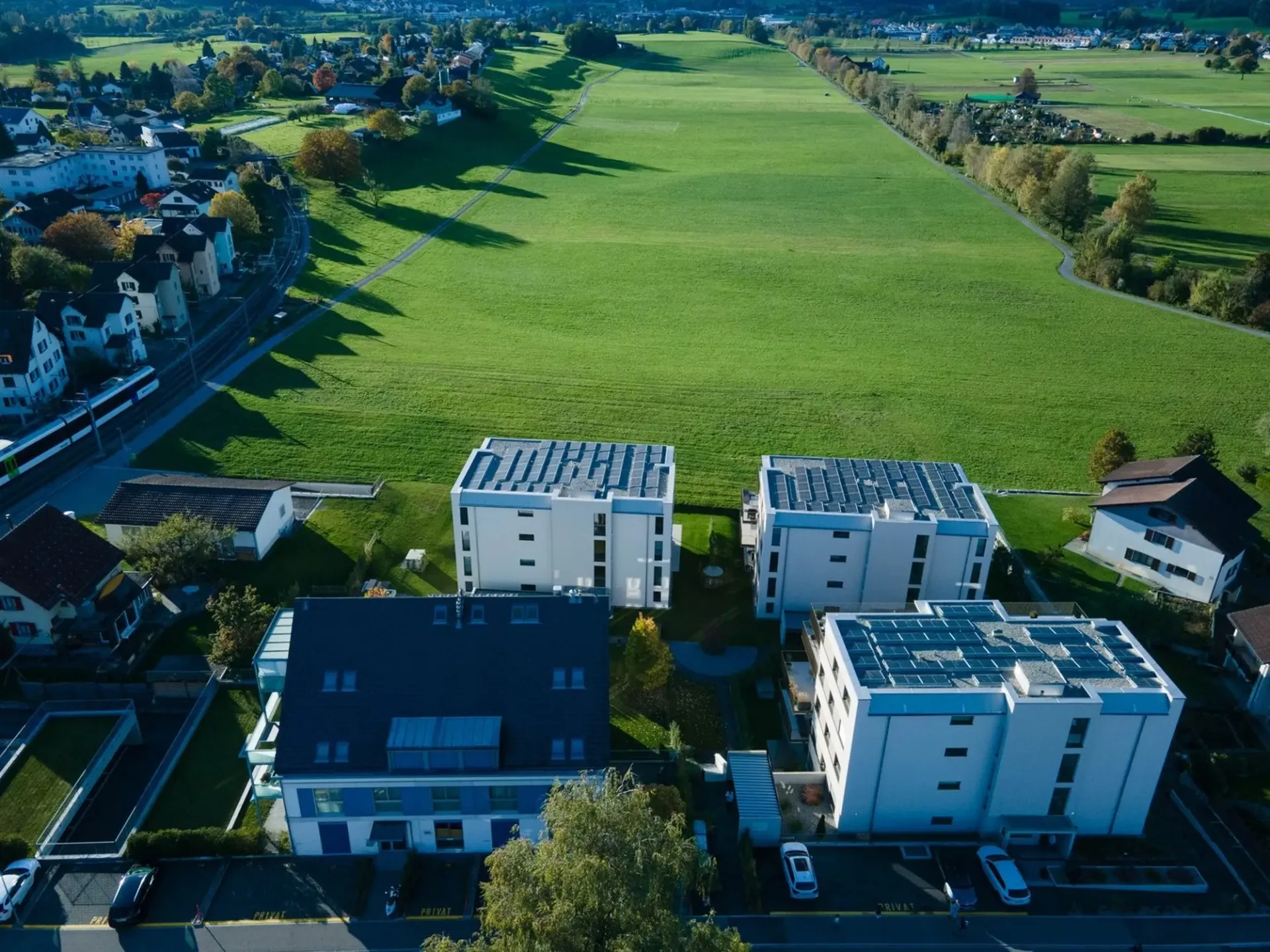 Hochwertiges Büro-/Atelier mit vielseitigen Nutzungsmöglichkeiten