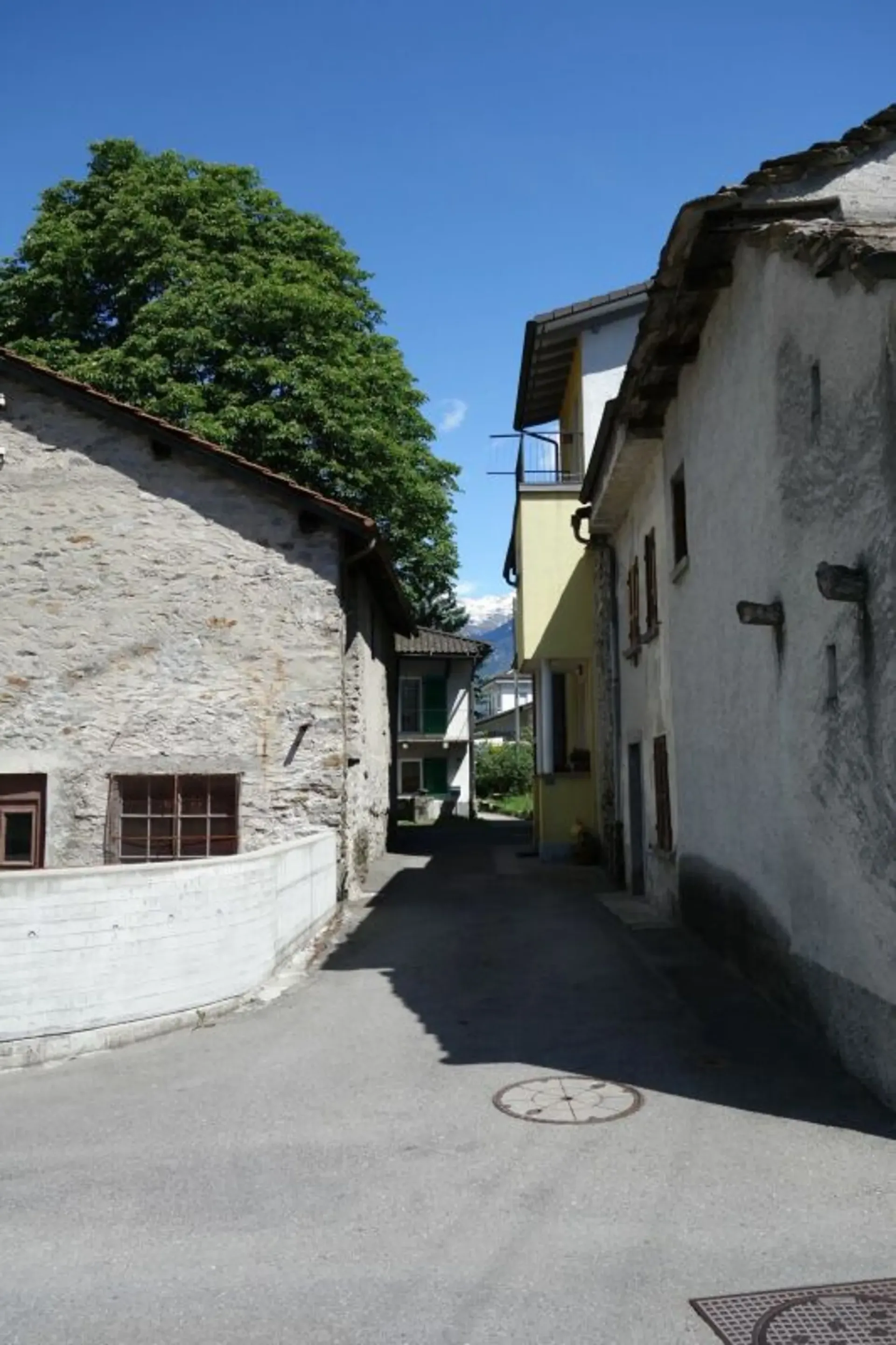Bauplatz von 1289 m2 mit genehmigter Lizenz