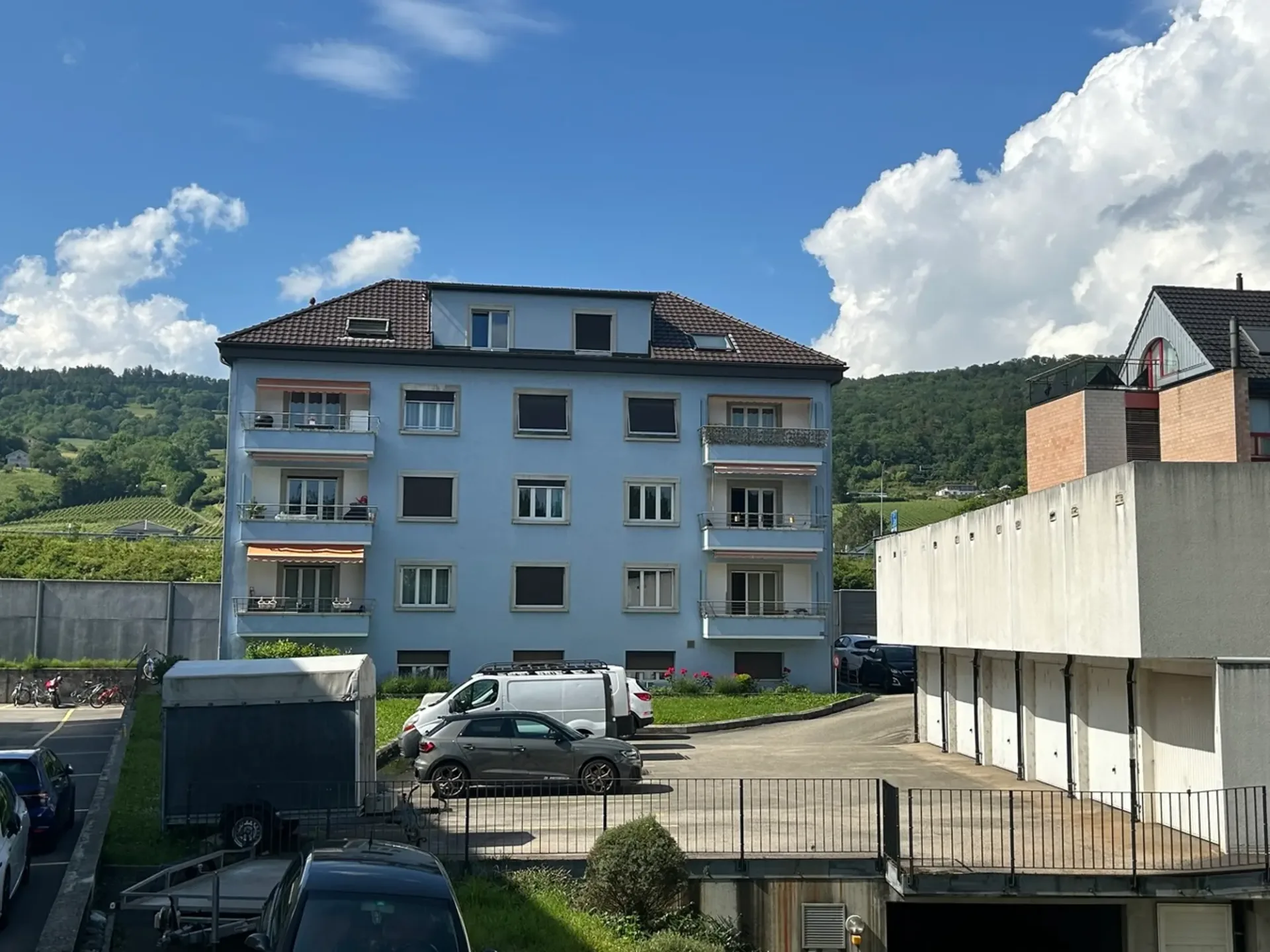 Le Landeron Zu vermieten Attika mit 3.5 Zimmern Verfügbar sofort