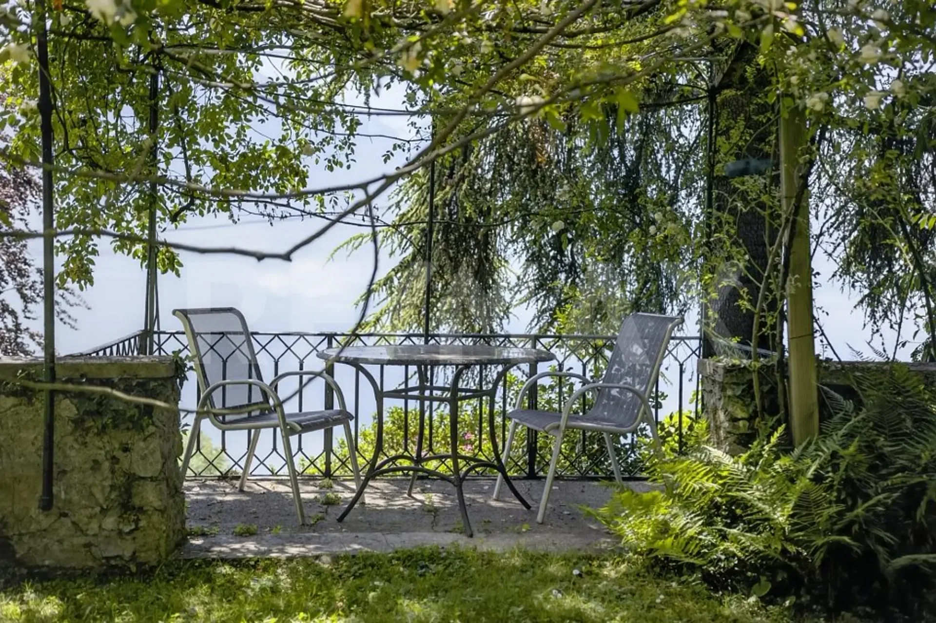 Territet: Un appartement de caractère, entre lac et montagnes, pour savourer le temps
