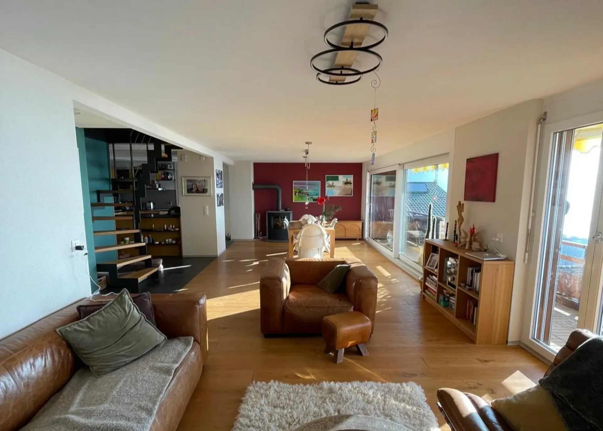 3 ZIMMER-HAUS IN TSCHINGEL OB GUNTEN (BE), MÖBLIERT, TEMPORÄR