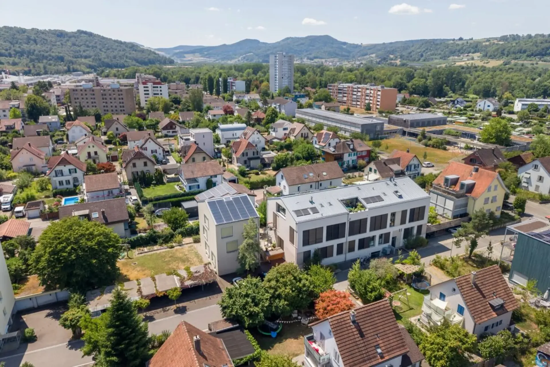 Exklusives Penthouse im obersten Stockwerk mit zwei Terrassen, überwiegend offener Grundriss mit rund 181 m2