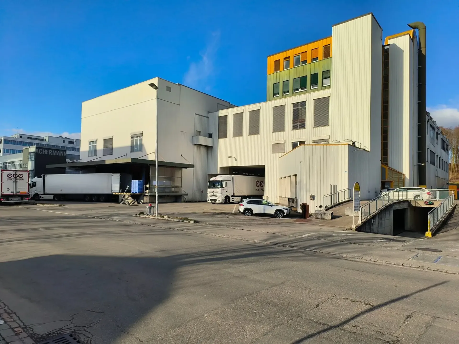 Produktions-, Lager- und Gewerbeflächen in Kloten – verfügbar ab Oktober 2027