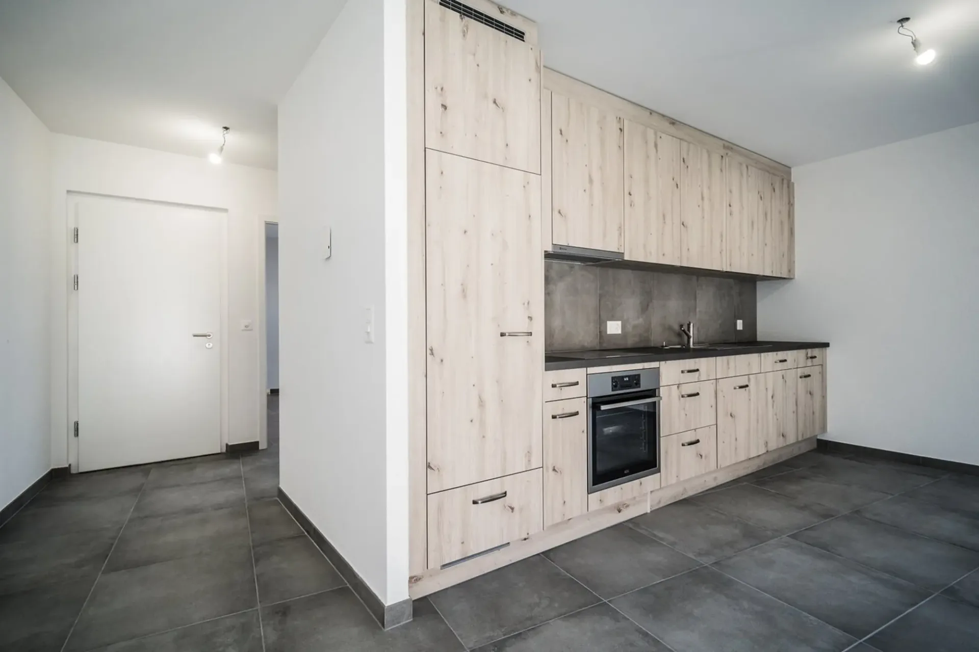 Appartamento di 2.5 locali in edificio residenziale