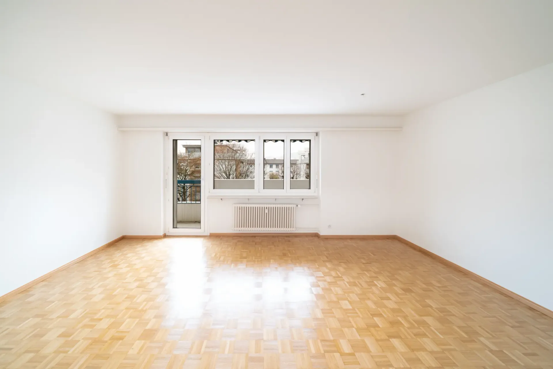 ATTRAKTIVE 3-ZIMMERWOHNUNG MIT BALKON