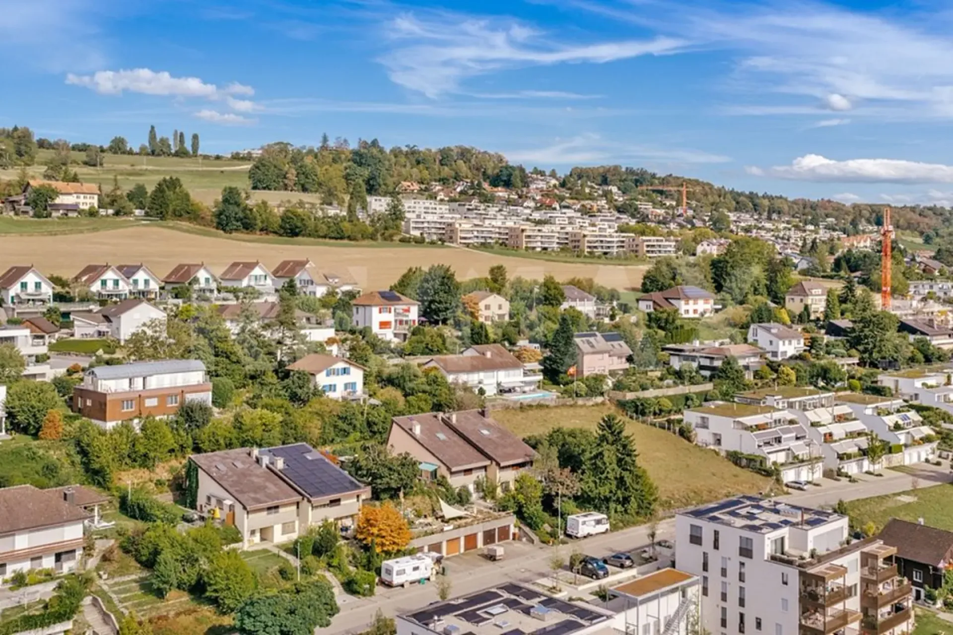 Freistehendes EFH mit Pool an exklusiver Lage