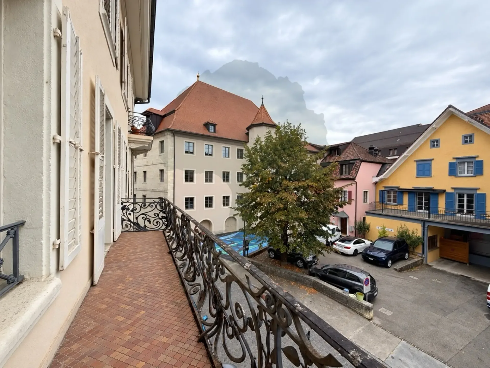 Prächtige 4,5-Zimmer-Wohnung mit 186 m² im Herzen von Porrentruy