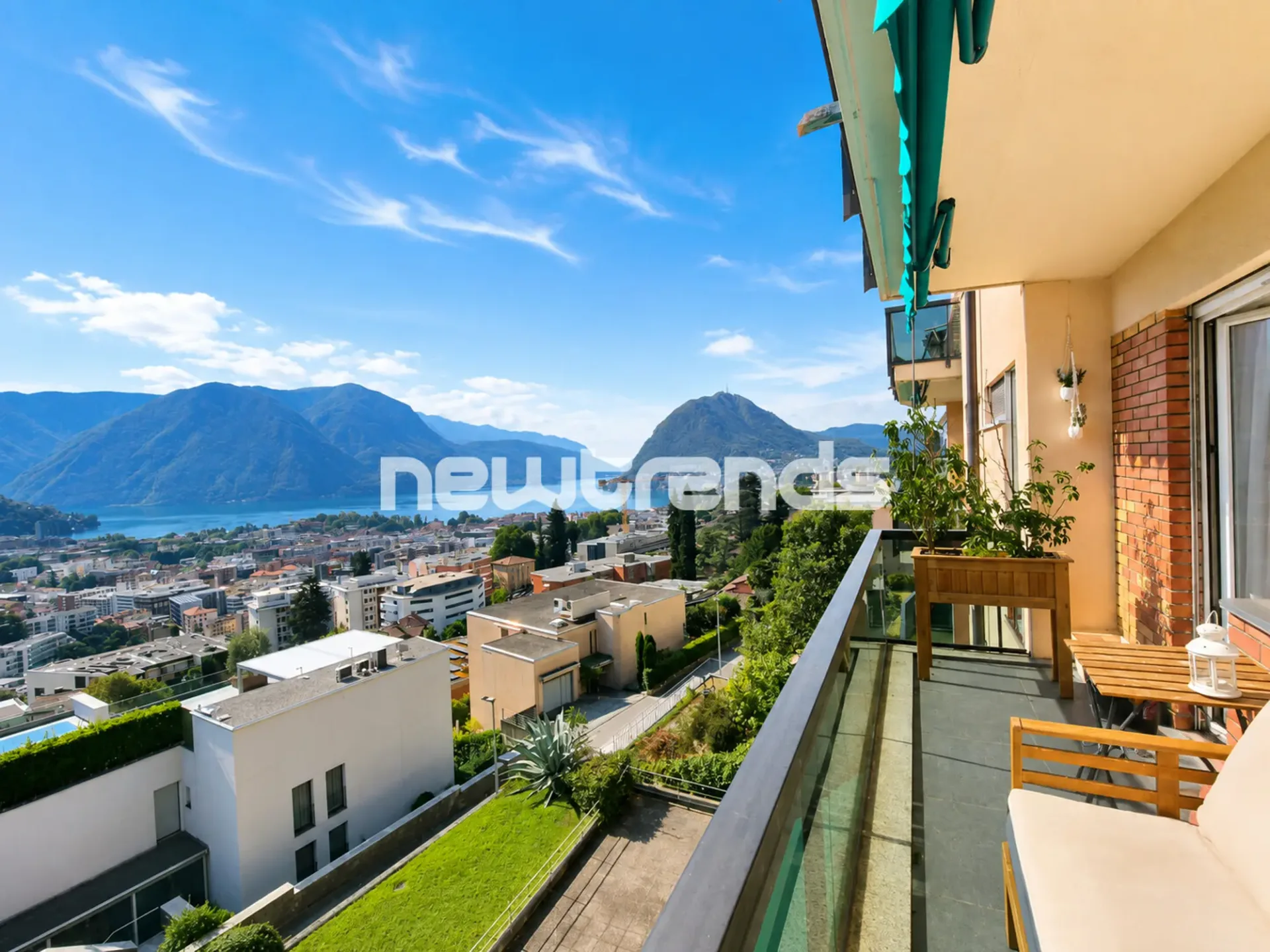 AFFITTASI LUMINOSO APPARTAMENTO 3.5 LOCALI CON SPLENDIDA VISTA LAGO