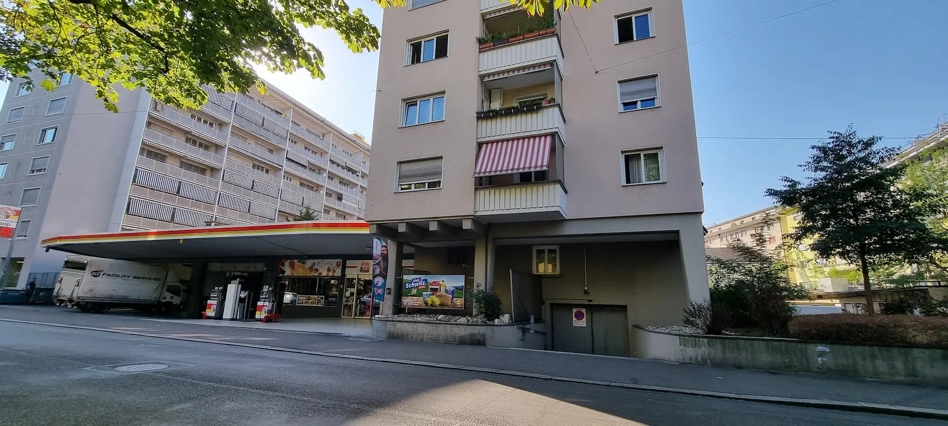 Parking space for moped/motorcycle in Basel, Rappoltshof - central rental