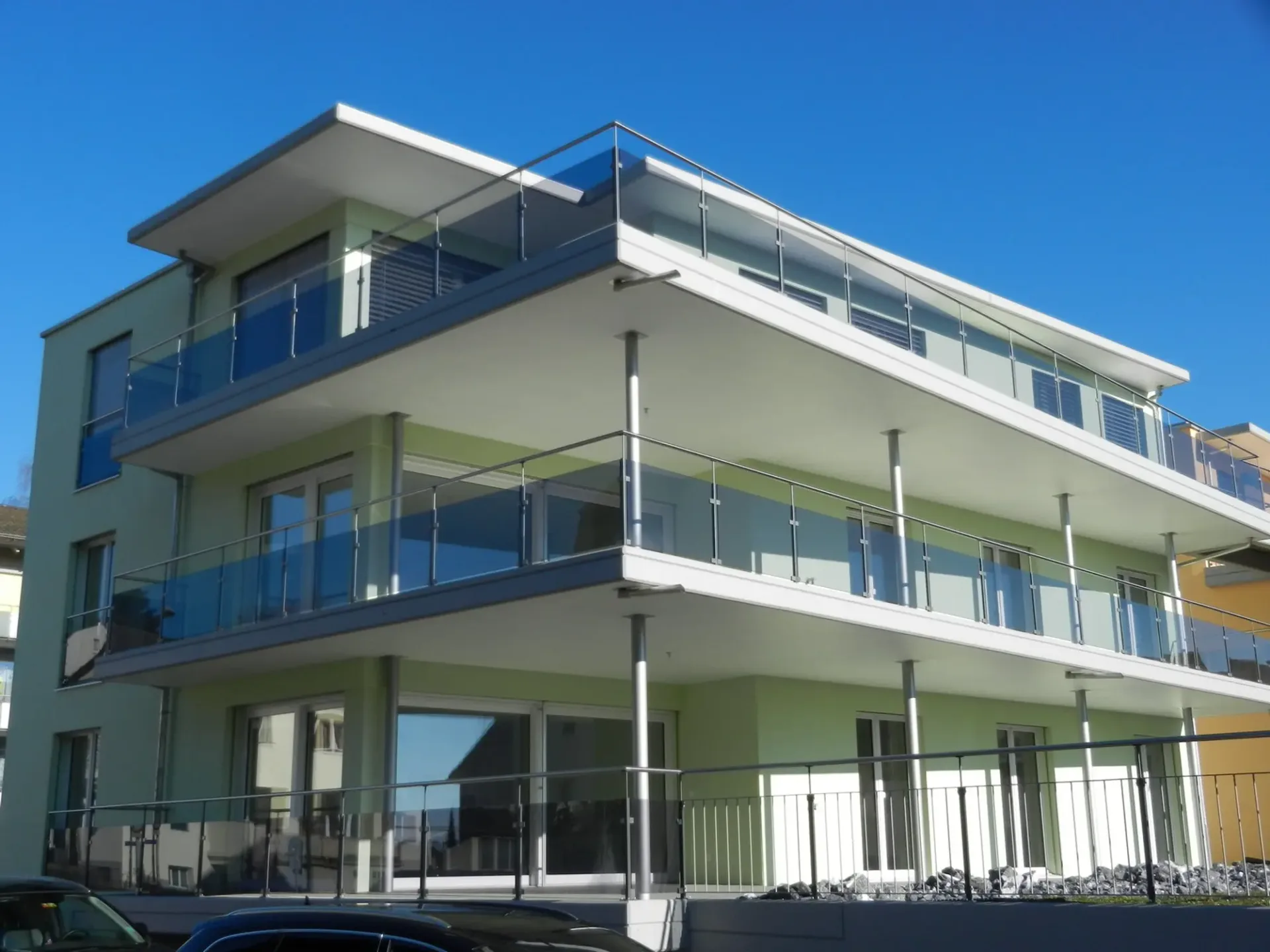 Grosszügige Wohnung mit sonniger Terrasse in Neuhausen
