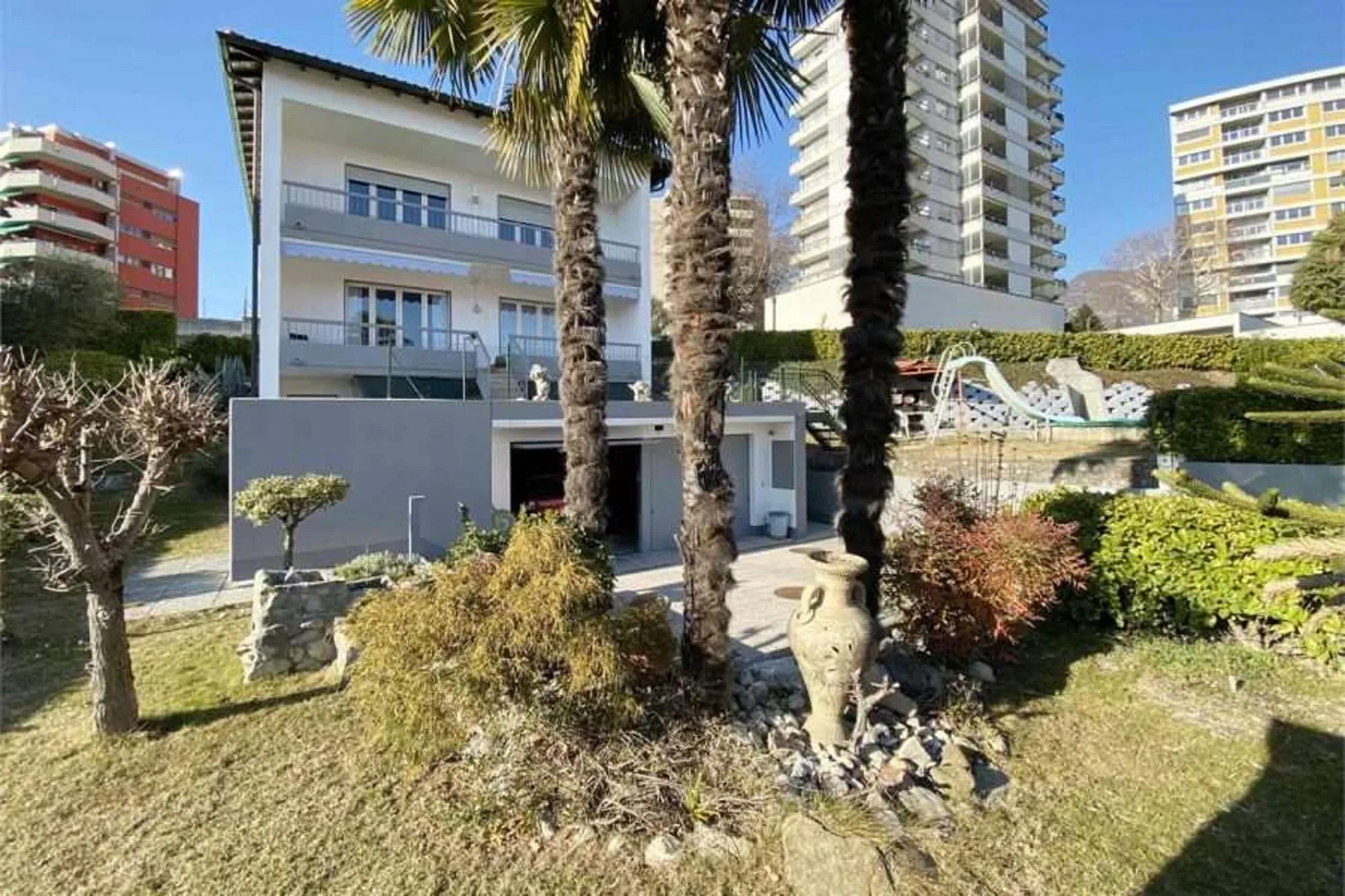 2397_Coldrerio, Einfamilienhaus mit Pool