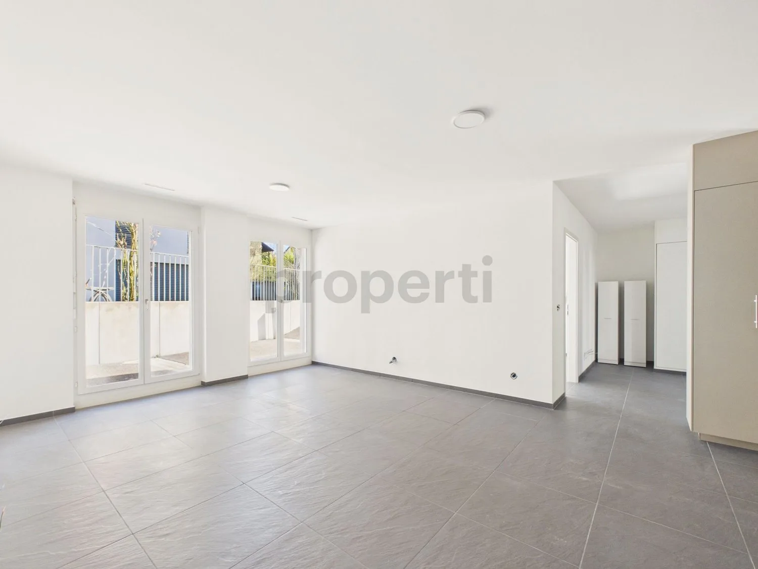 Neu renovierte 5.5-Zimmer-Eigentumswohnung mit Lift, Opfikon