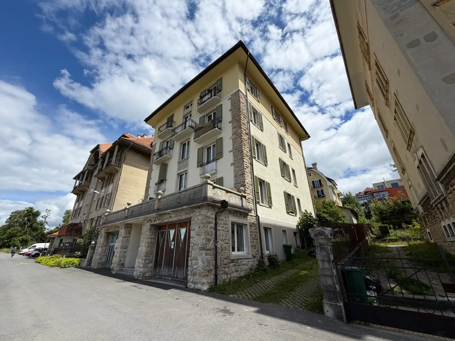 Charmant appartement de 2.5 pièces avec balcon à La Chaux-de-Fonds