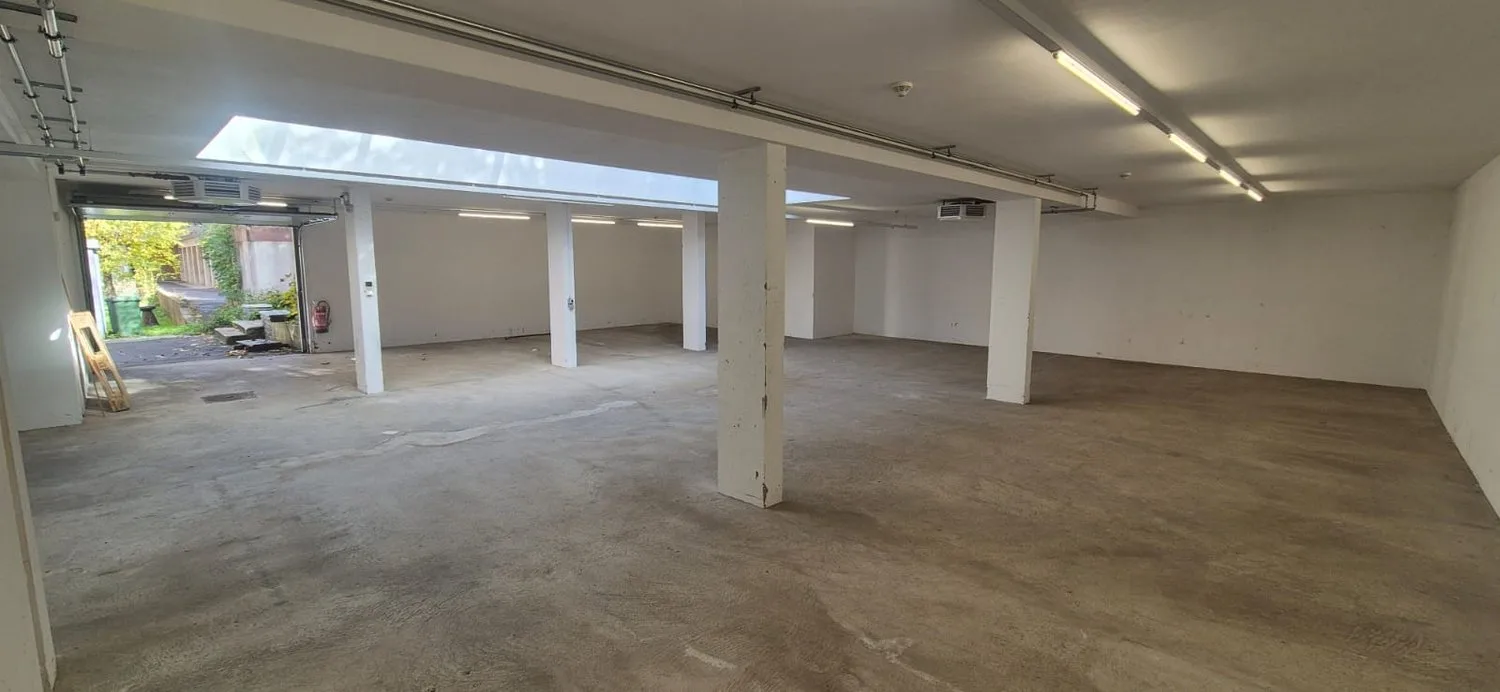 Industrial space of 227 m² for rent in Le Locle – available immediately