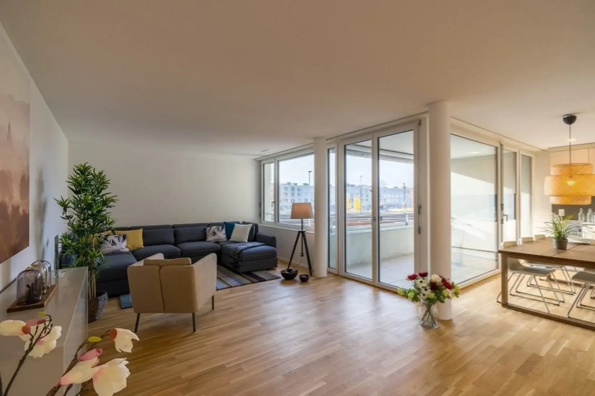 Grosse und moderne 4.5-Zimmerwohnung am Bahnhof in Lyss