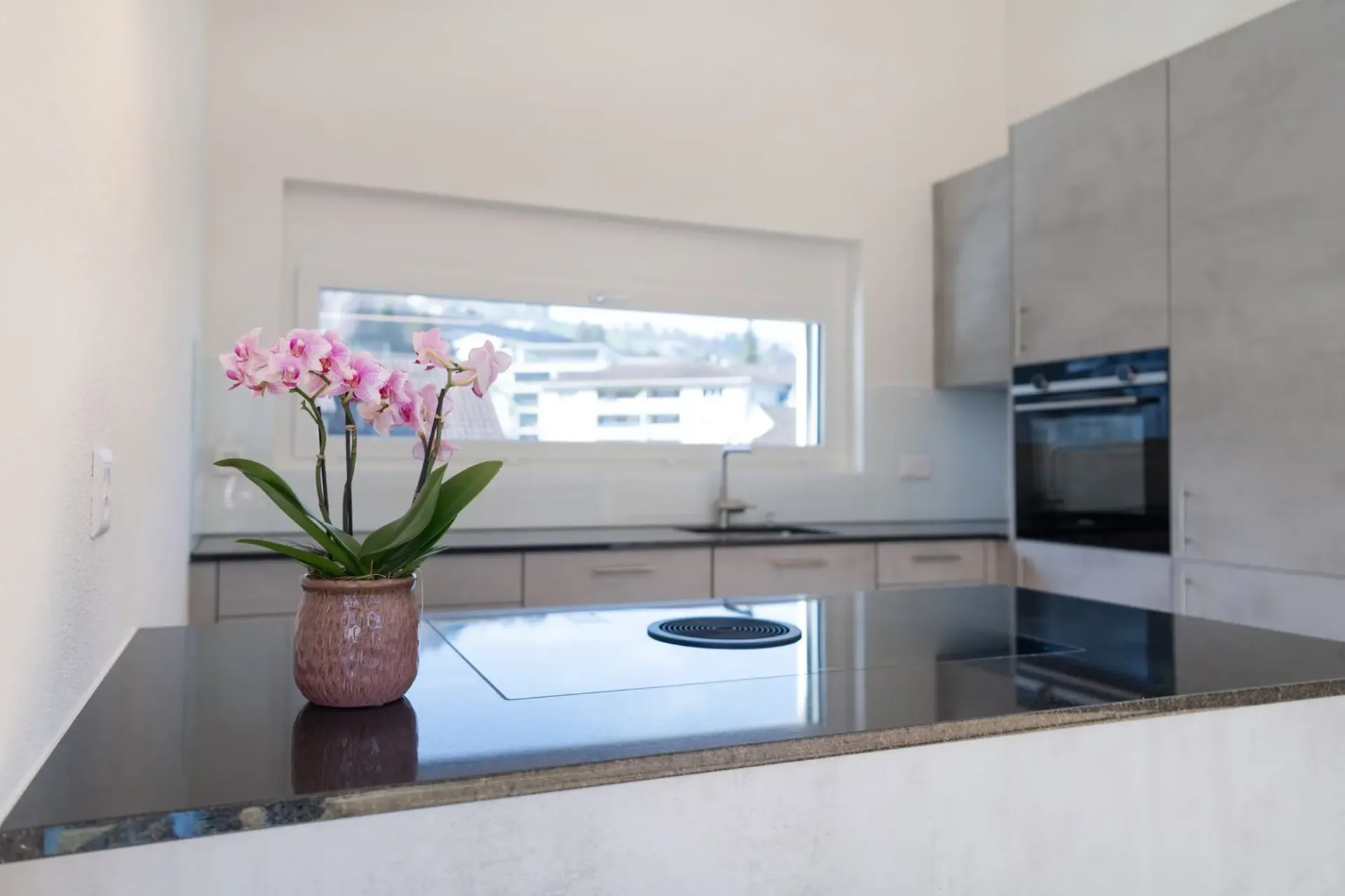 Exklusive 5.5-Zimmer-Attikawohnung in Hergiswil – Neubau mit Bergblick