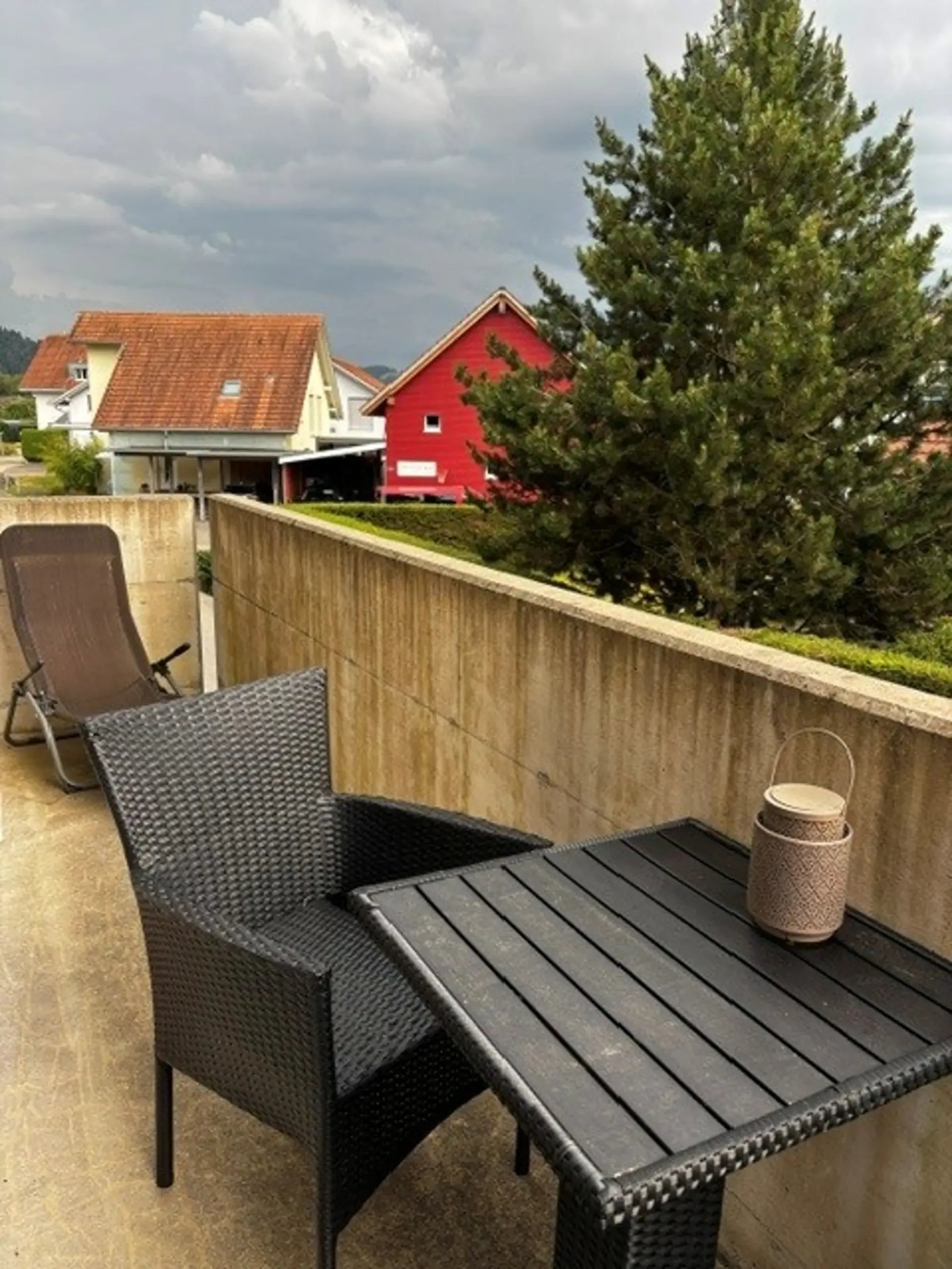 Charming 2.5-room apartment with balcony in Zollbrück